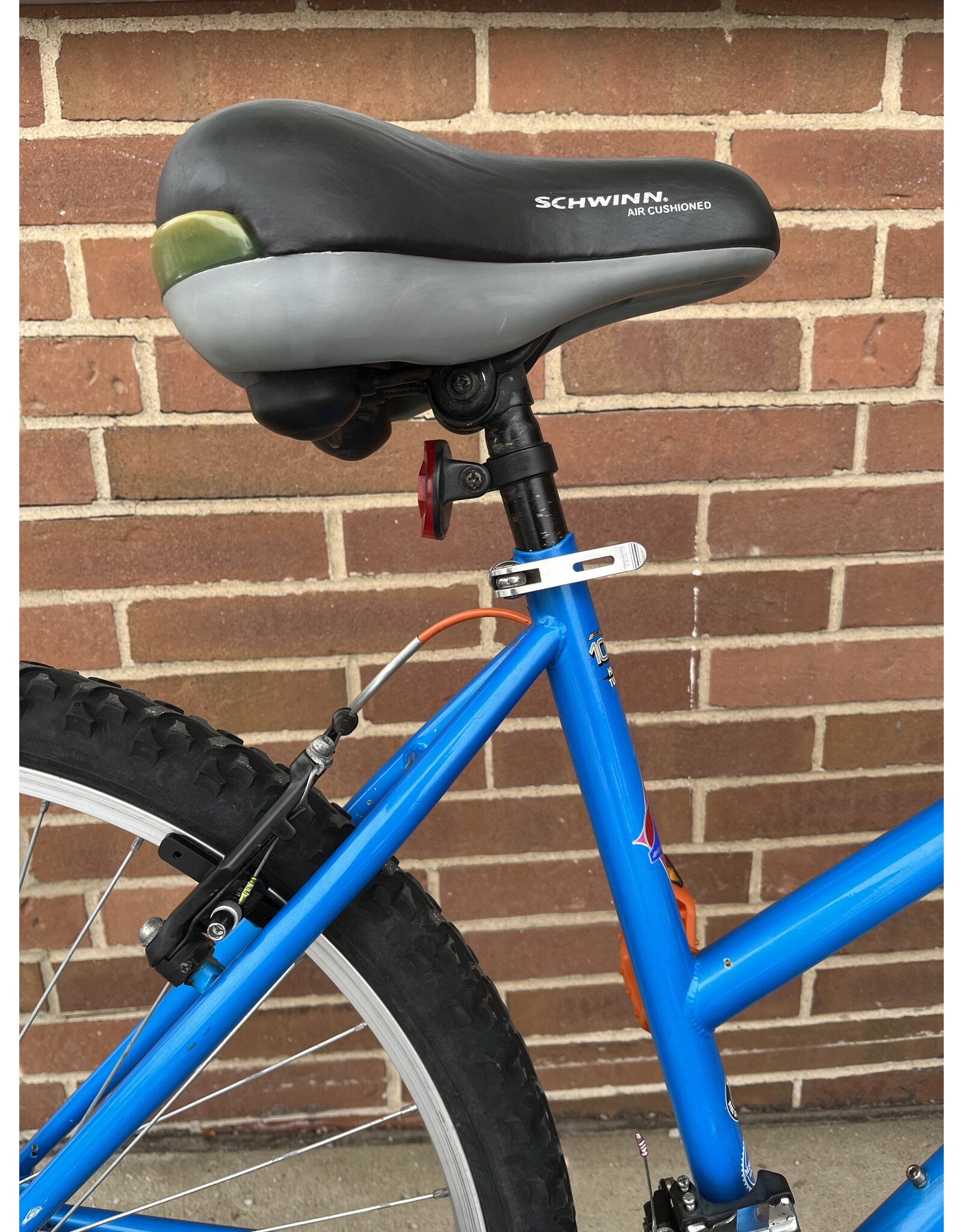 Fuji Boulevard, Blue, 17in/M