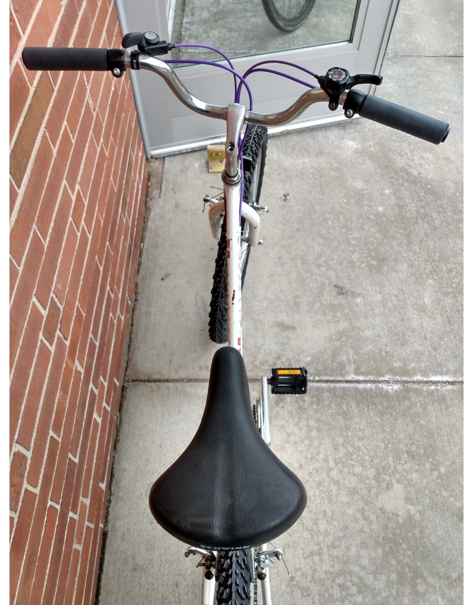 Schwinn, Mesarunner, White, 17in/M