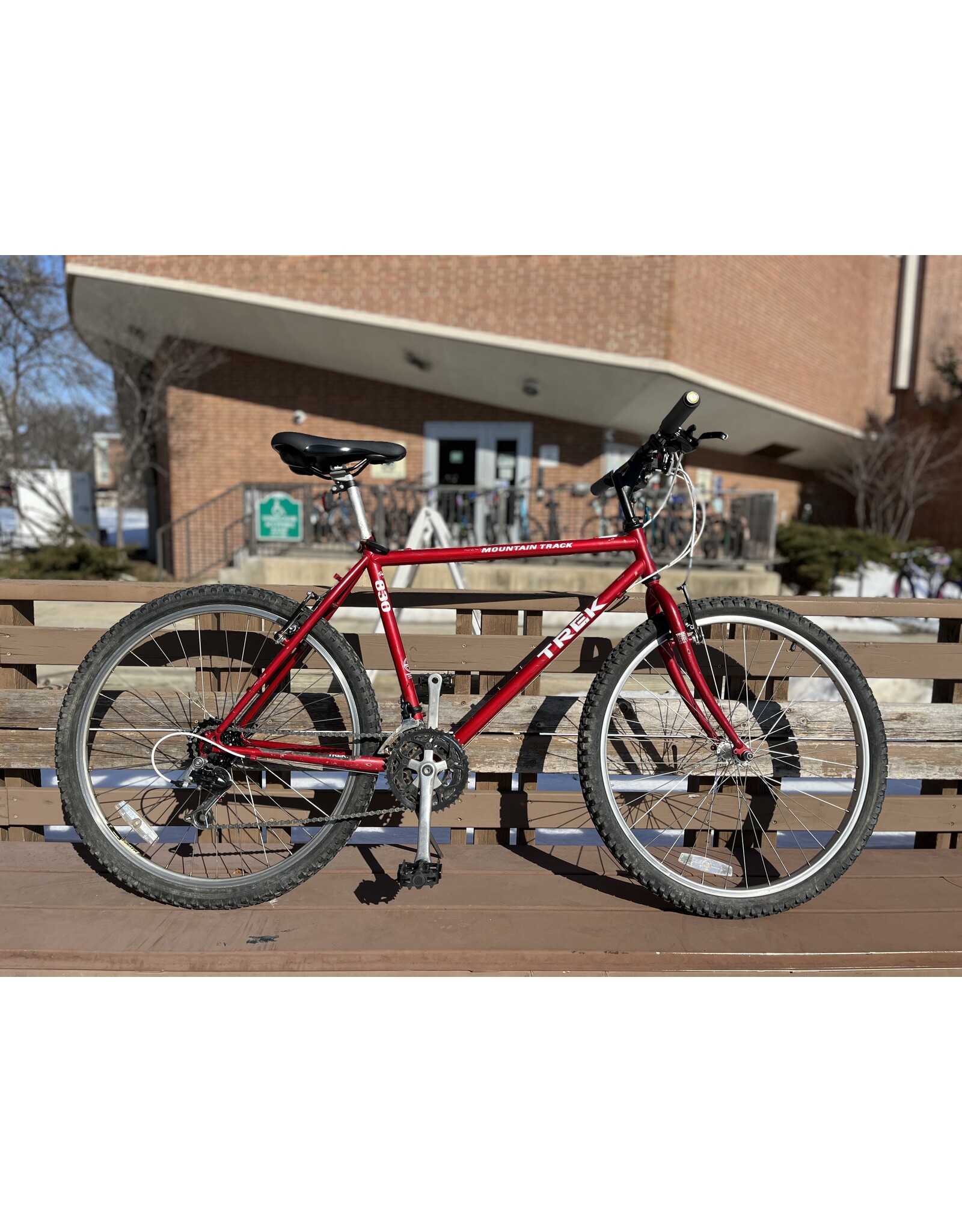 Trek Mountain Track 830, Red, 20in/L