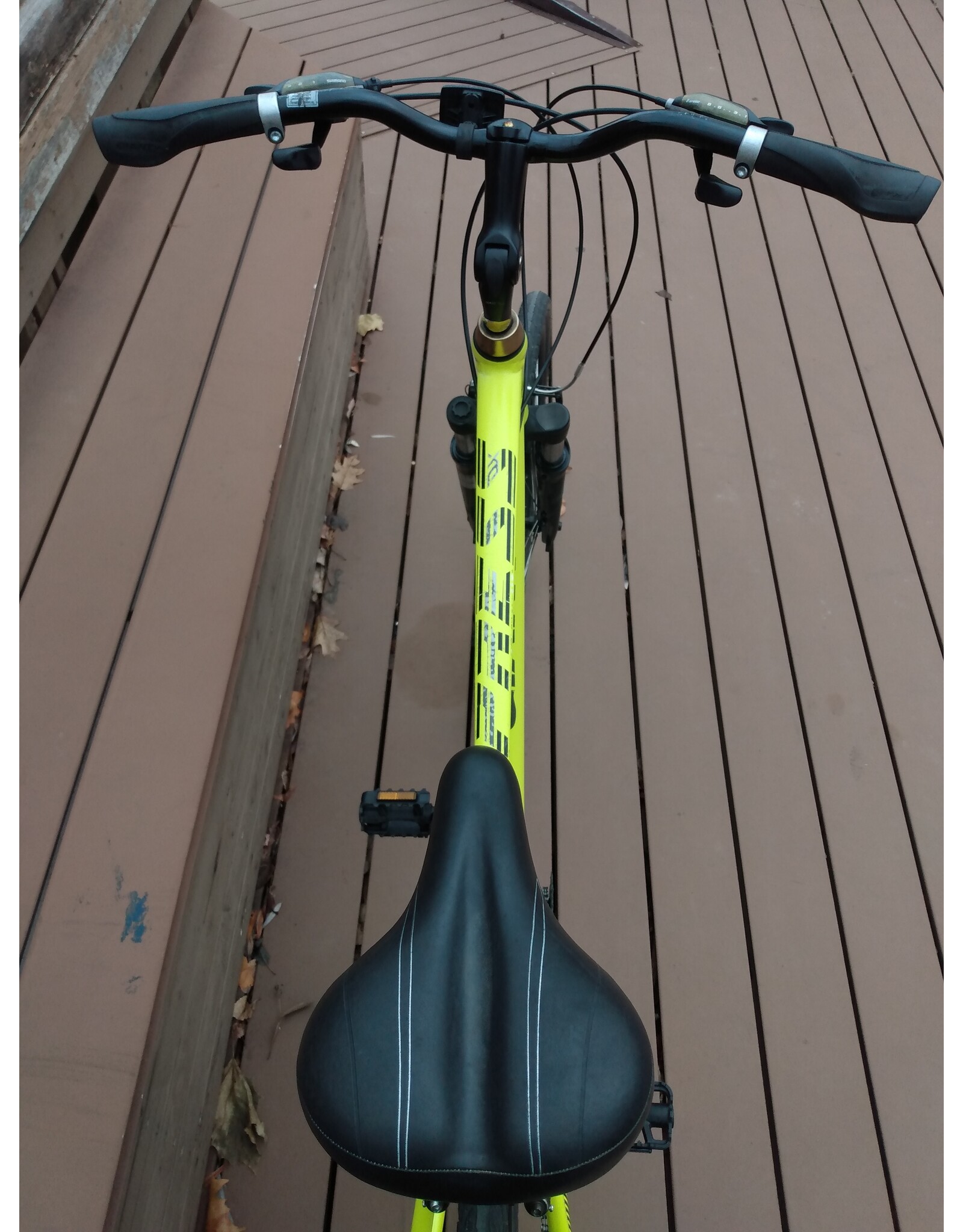 Giant, Cypress, 18in/M, Yellow