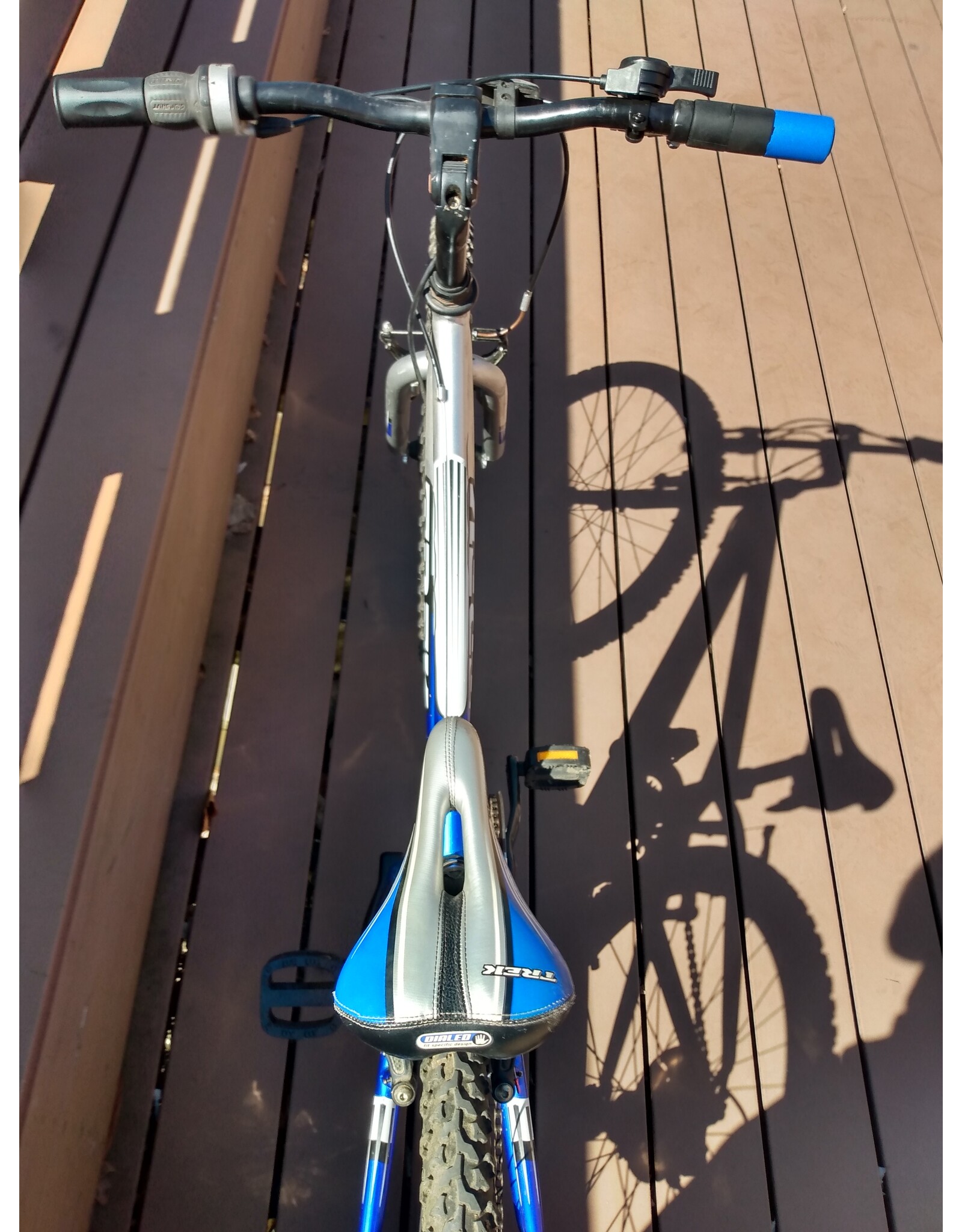 Trek, MT200, 12in/Kids, Blue