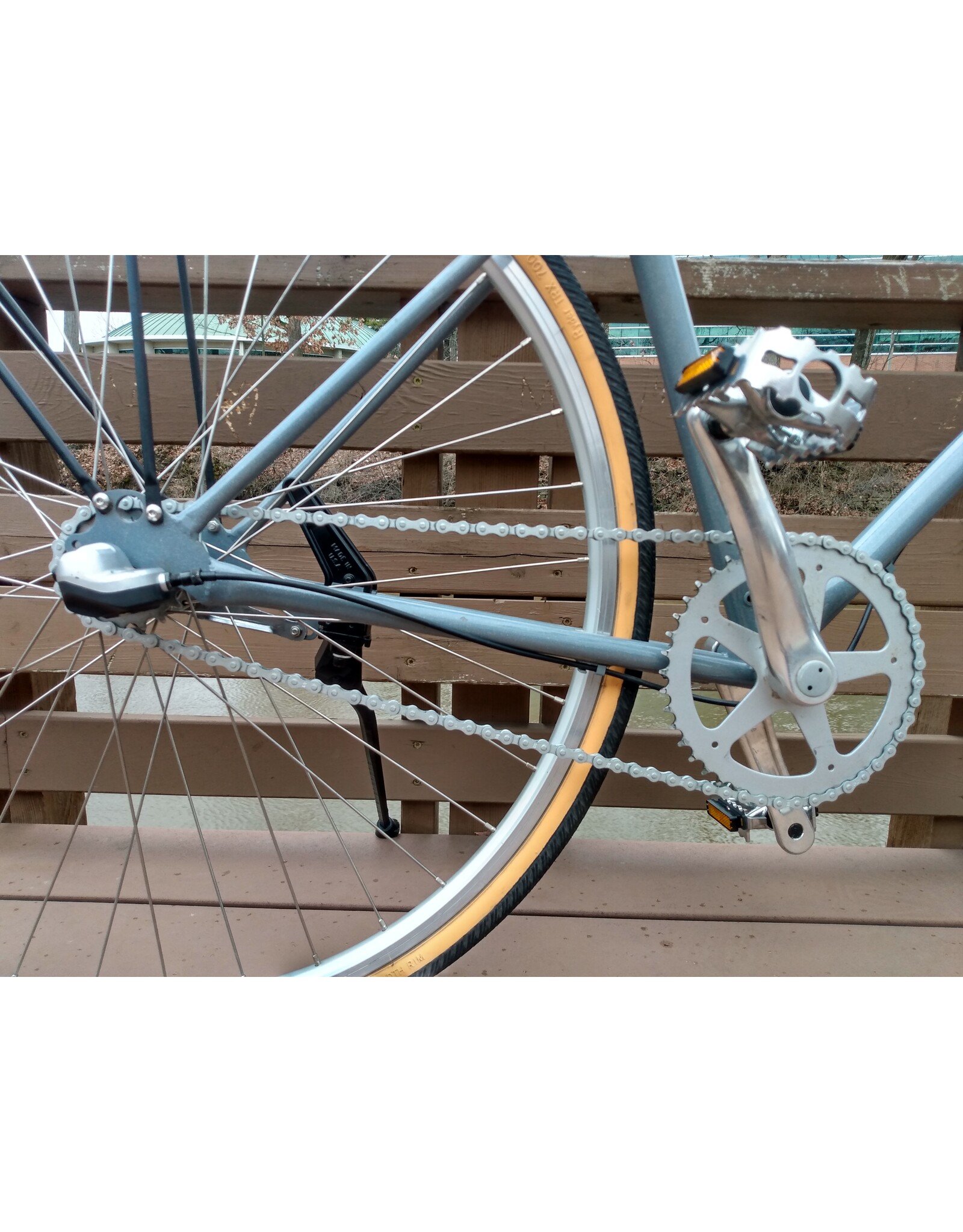 Detroit, A-Type, L, Sparkly Silver