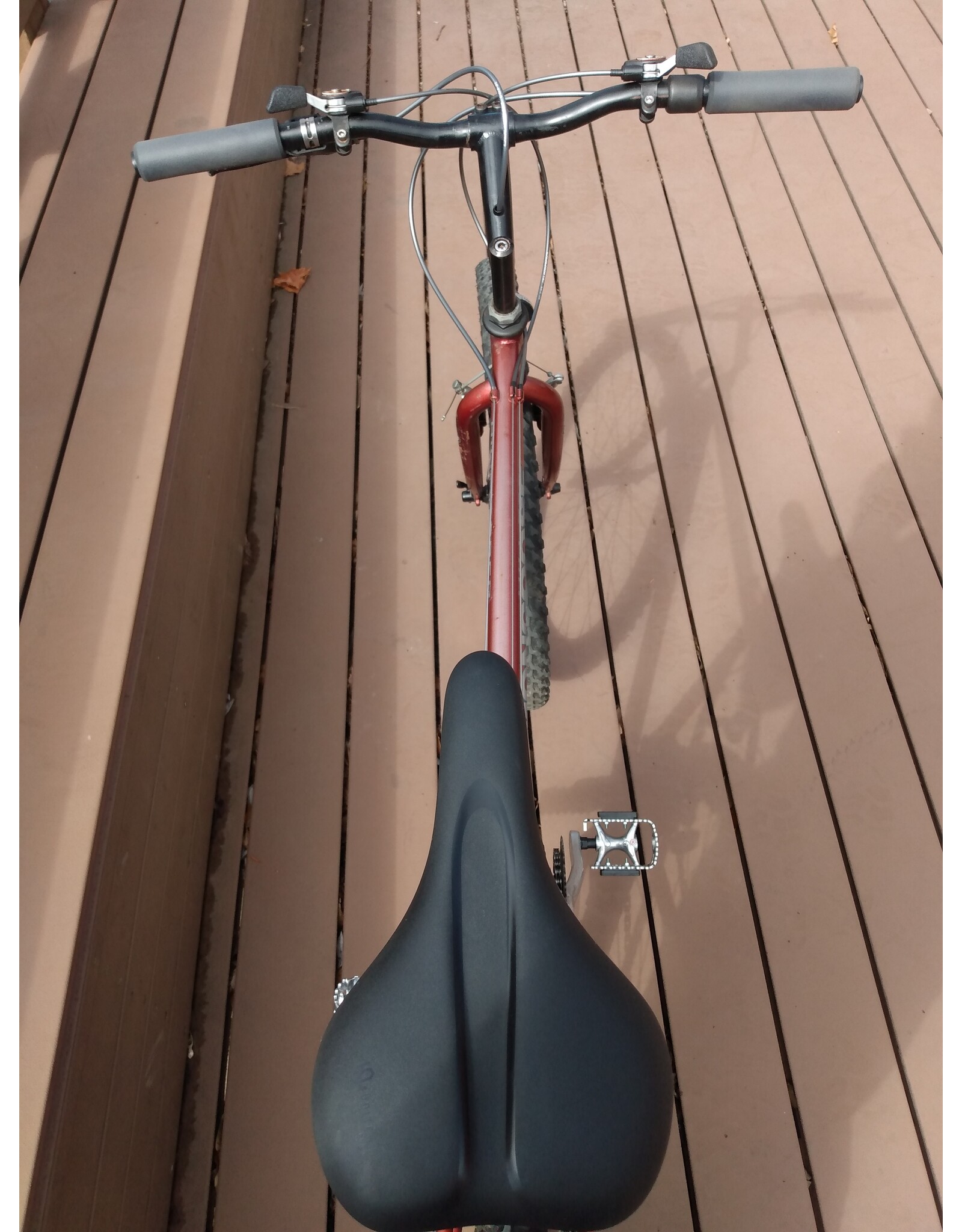 Mongoose Hilltopper, 21in/XL. Red