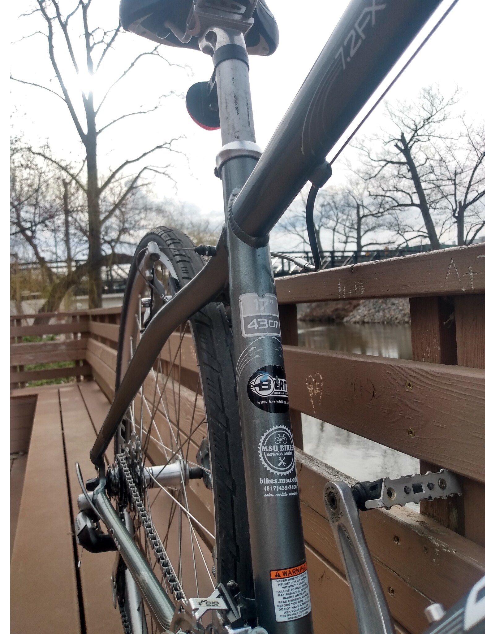 Trek, 7.2FX, 17in/M, Silver