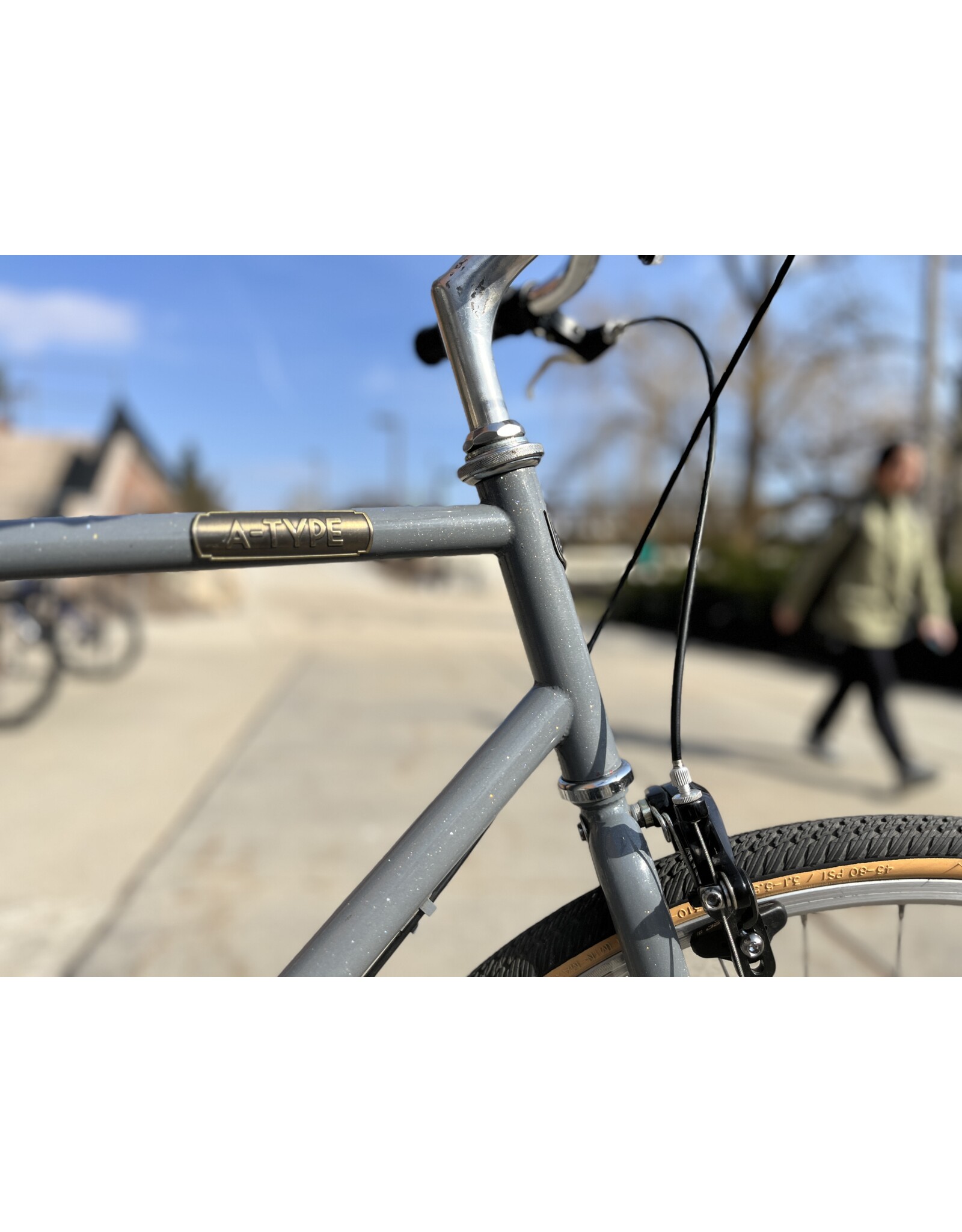 Detroit, A-Type, L, Sparkly Silver