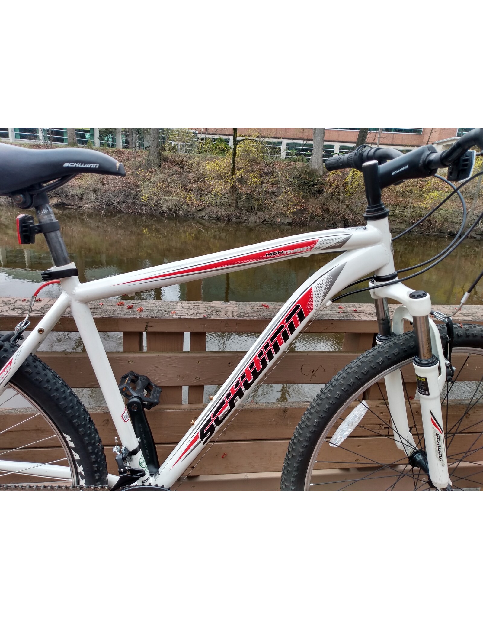 Schwinn, High Timber, 20in/L, White