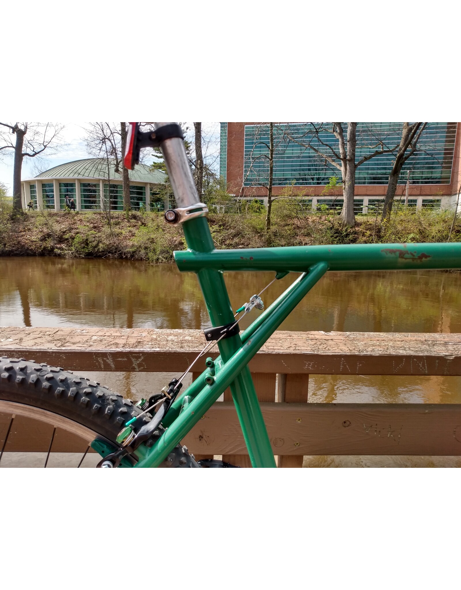 Spartan GT, Green & White, 22in/XL