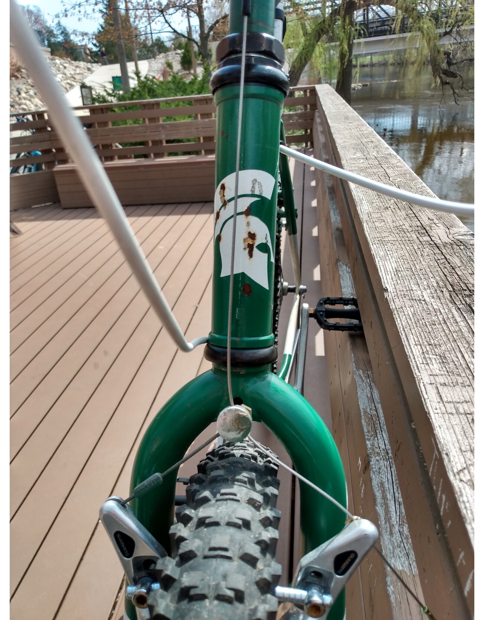 Spartan GT, Green & White, 22in/XL