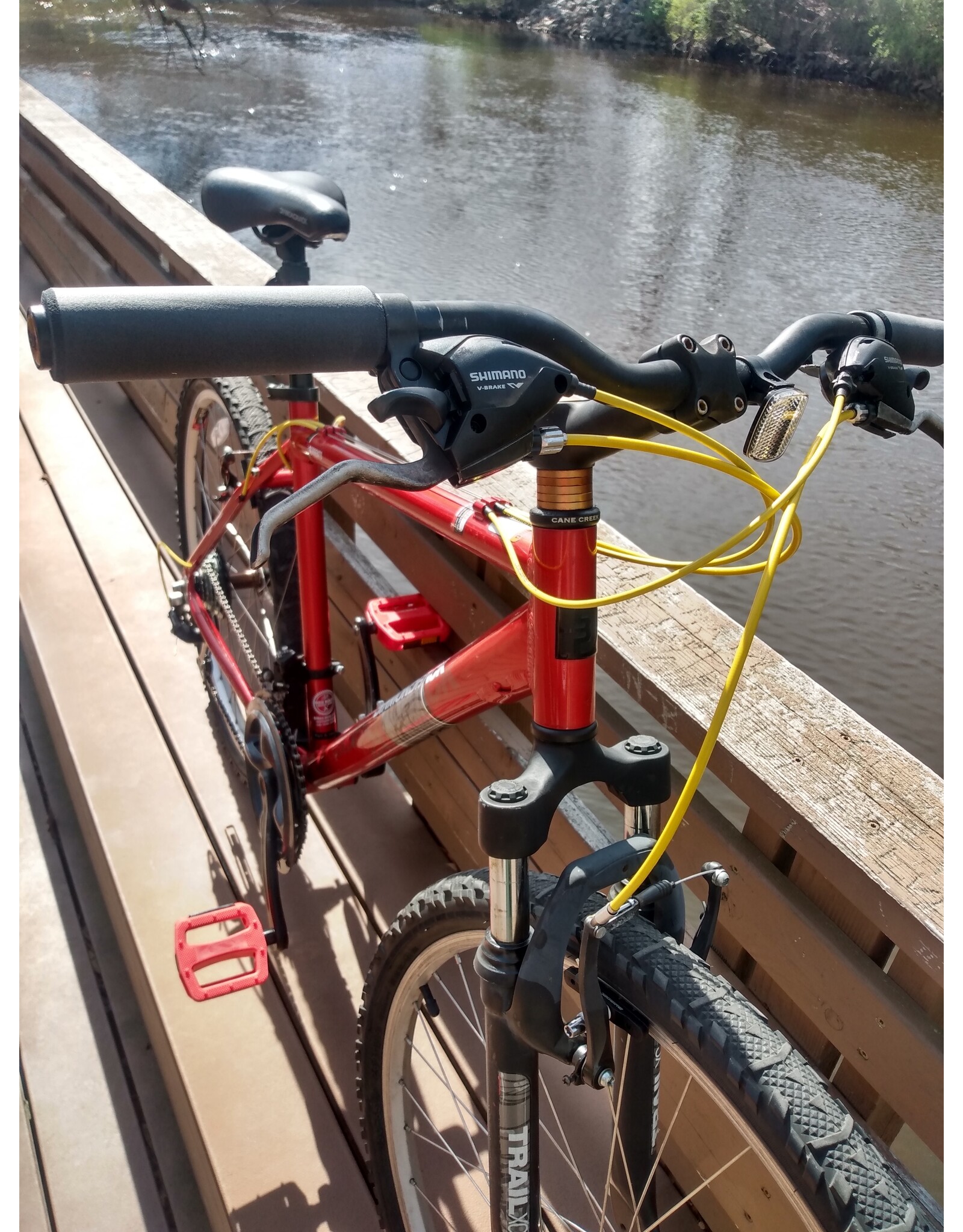 Diamondback, Sorento, 18in/M, Red