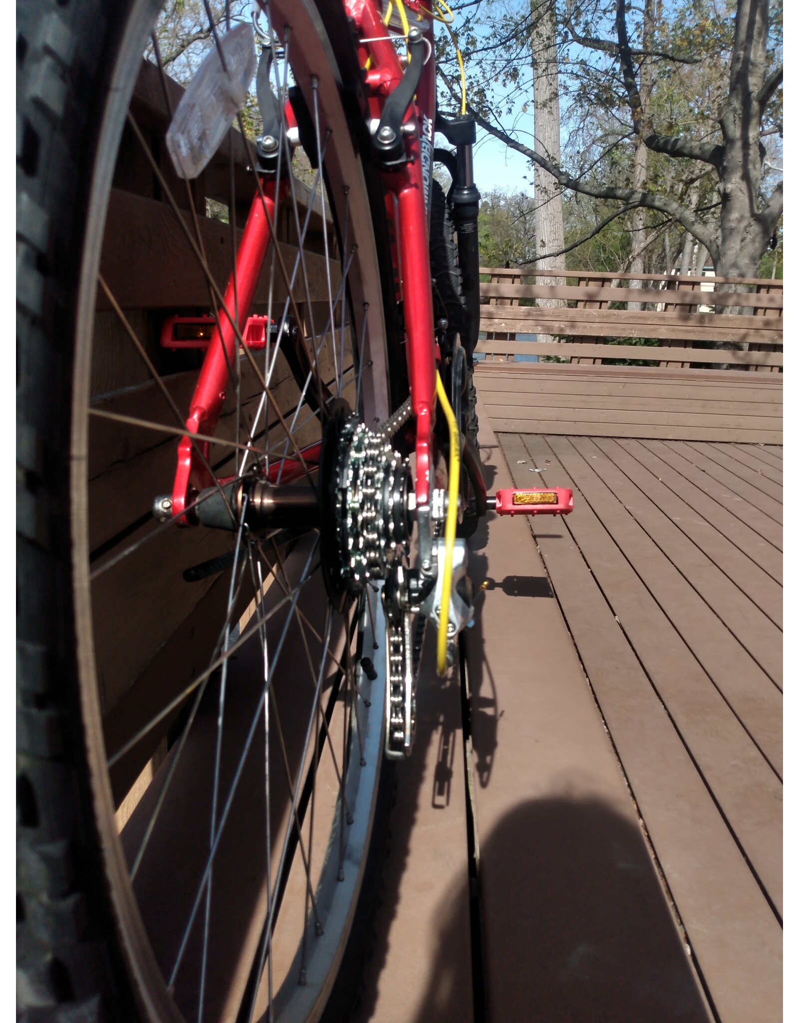 Diamondback, Sorento, 18in/M, Red