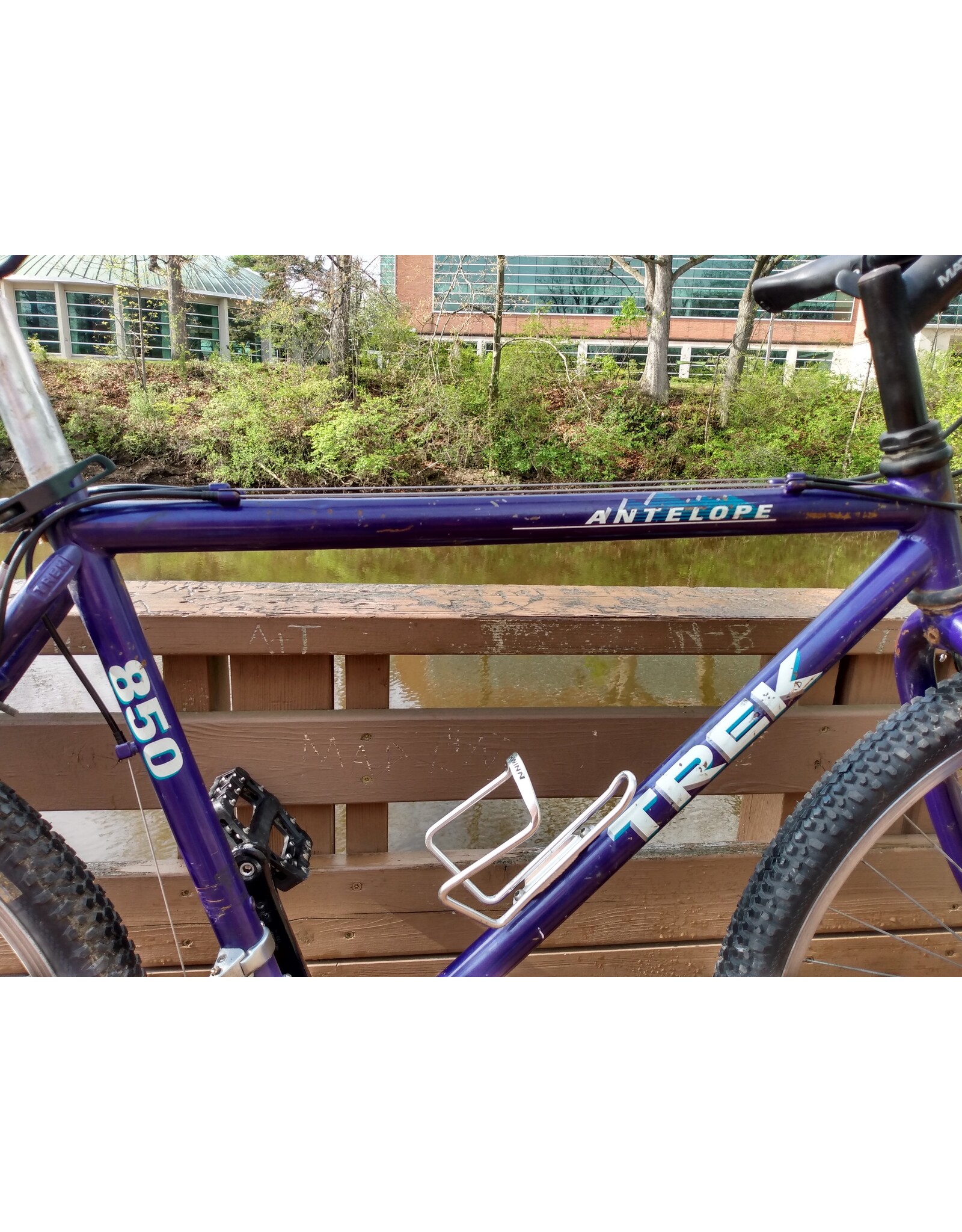 Trek, Antelope, 18in/M, Purple