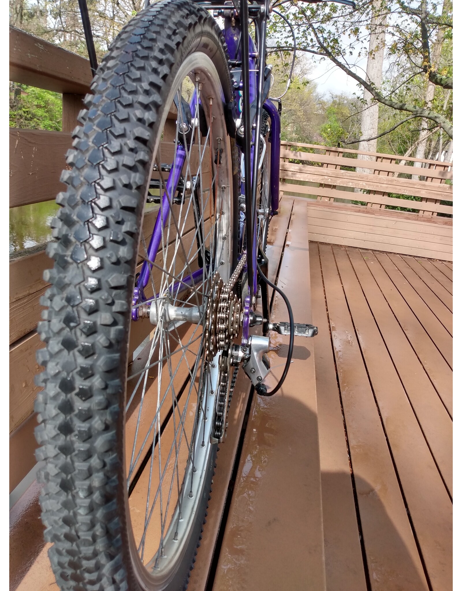 Trek, Antelope, 18in/M, Purple