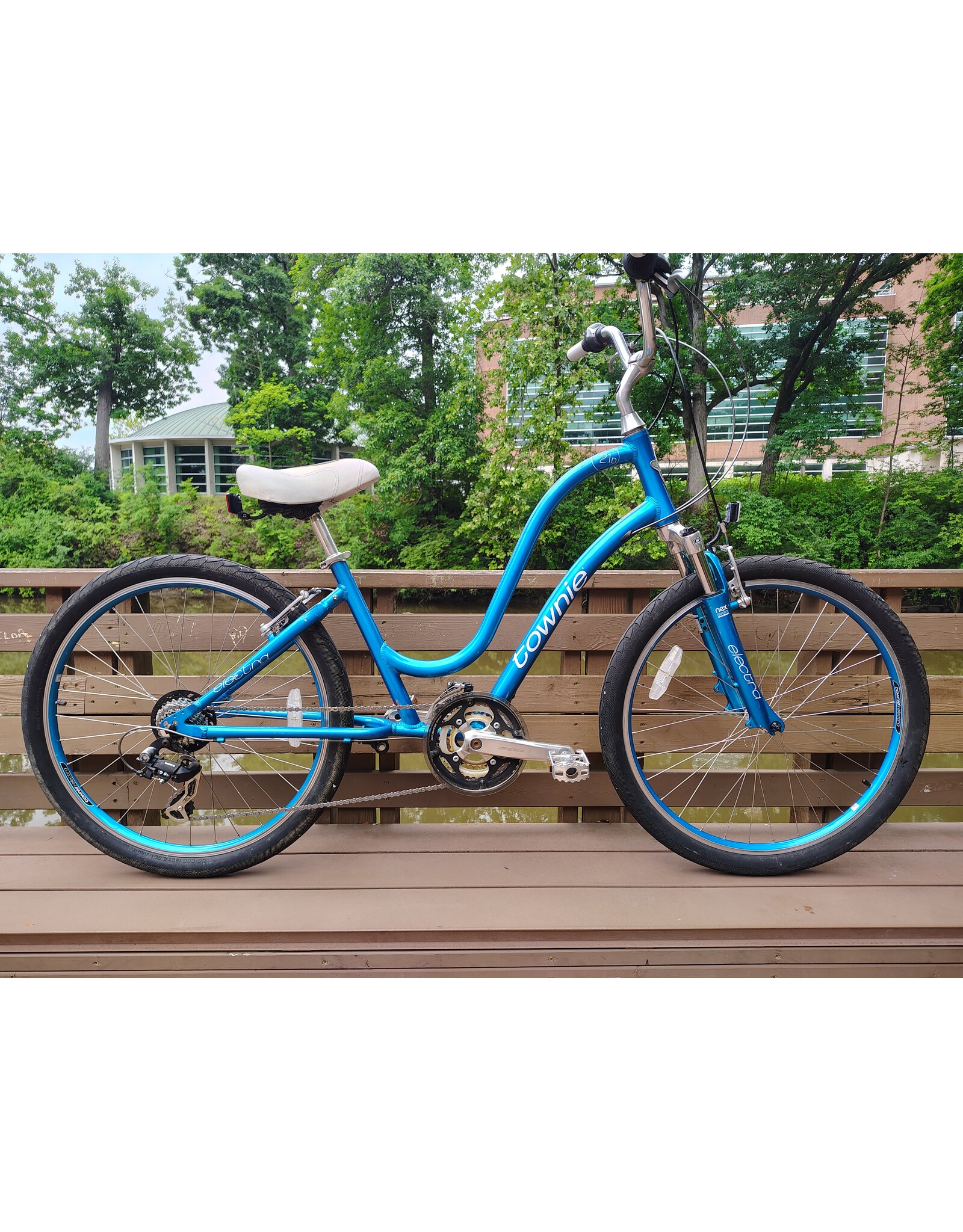 Electra, Townie, M, Blue