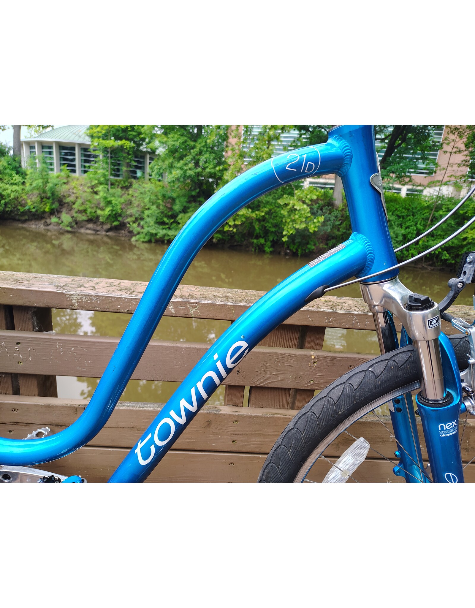Electra, Townie, M, Blue