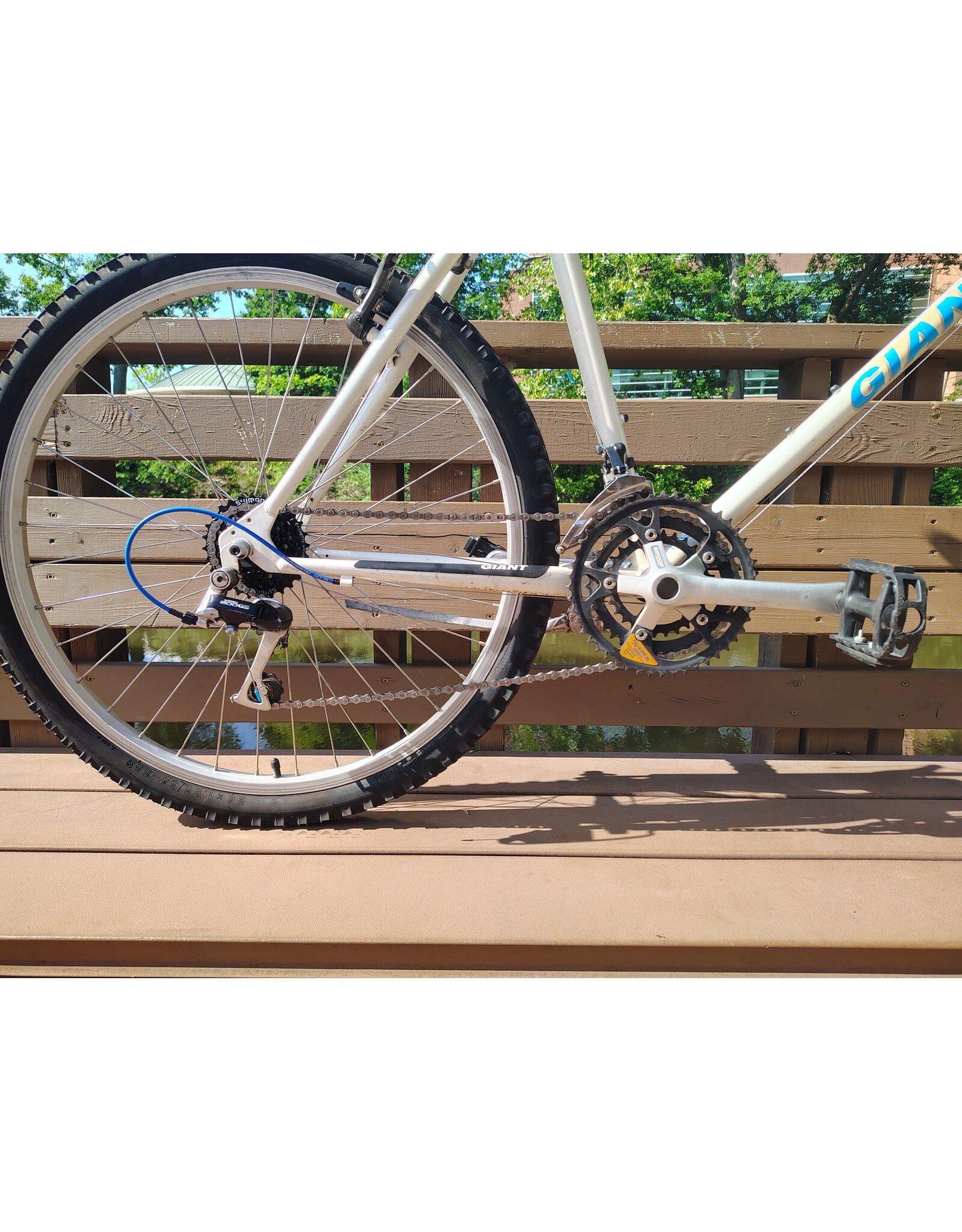 Giant, Butte, 20in/L, White