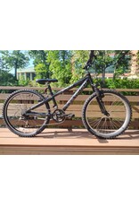 Trek, MT220, 24in/Kids, Black