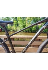 Giant, Escape, M, Black