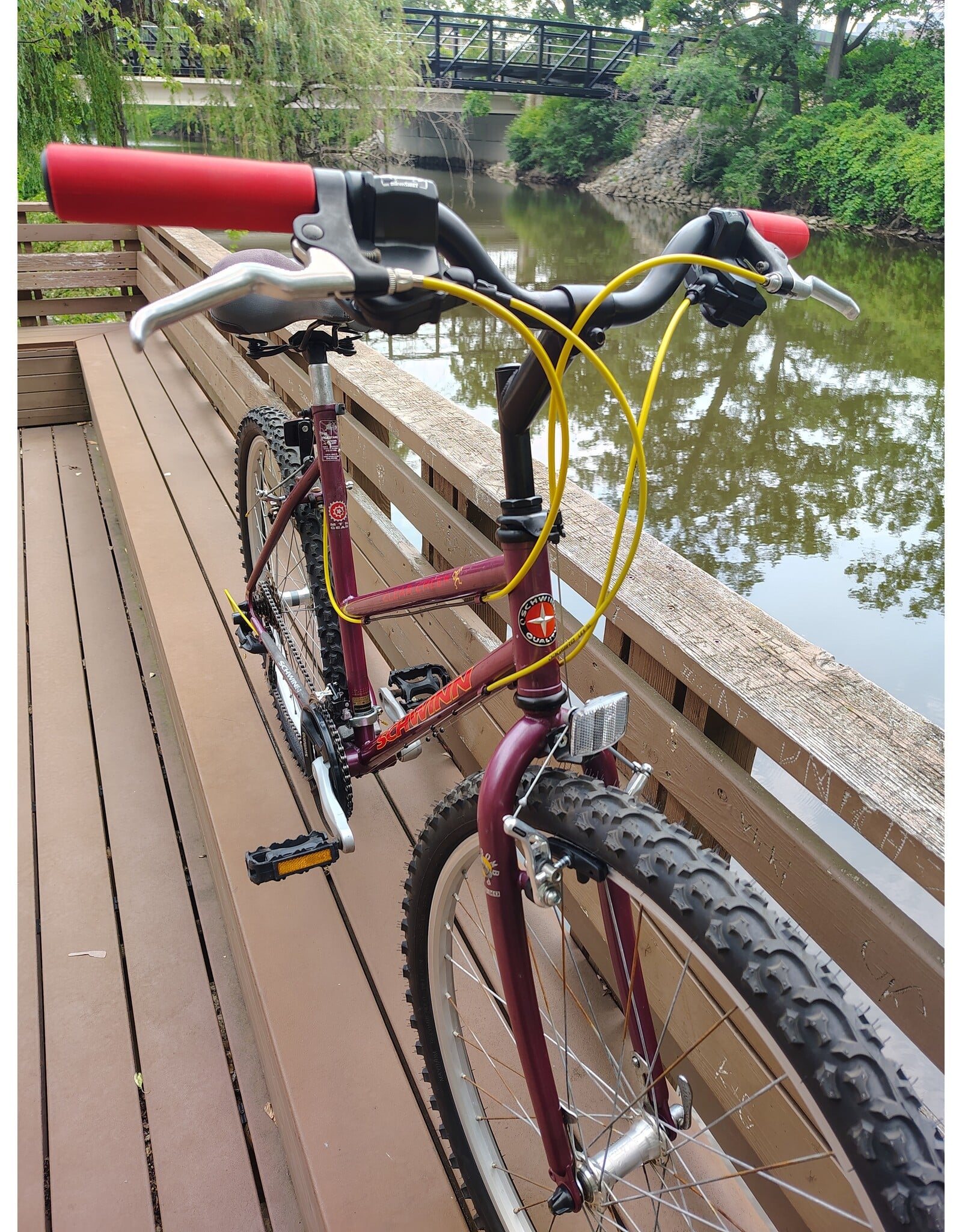 Schwinn, Clear Creek, M, Purple-y Red