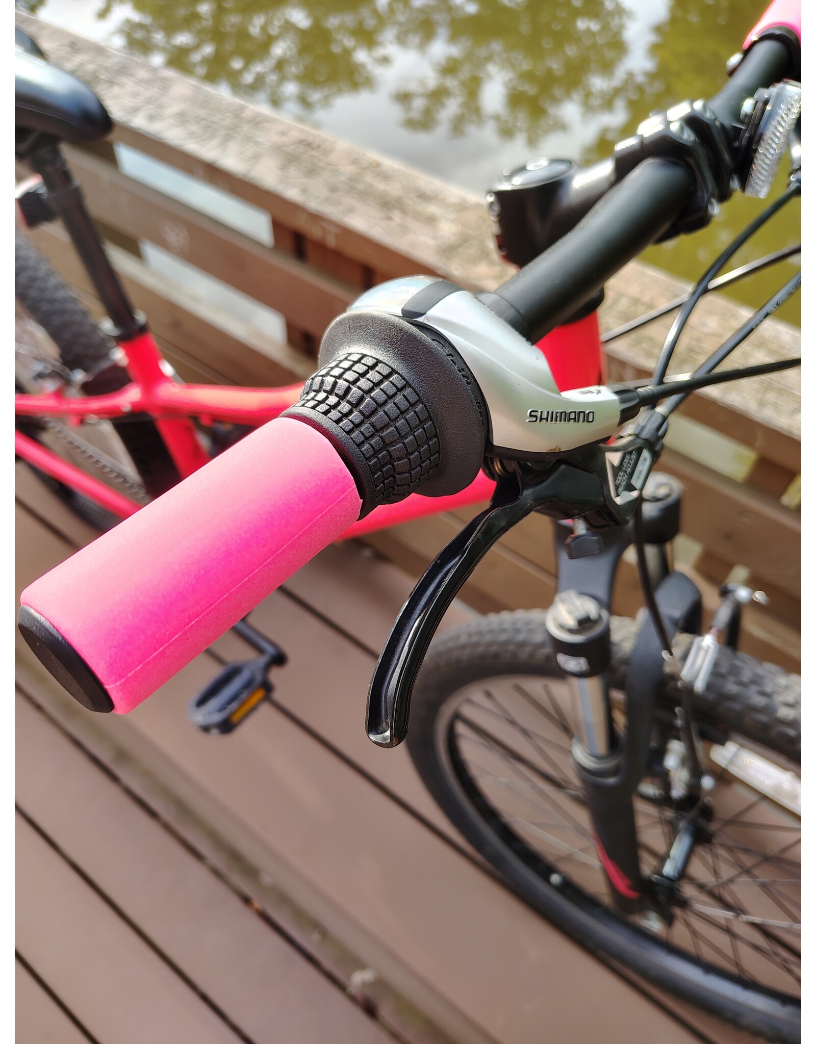 Specialized, Hot Rock, 24"/Kids, Highlighter Pink