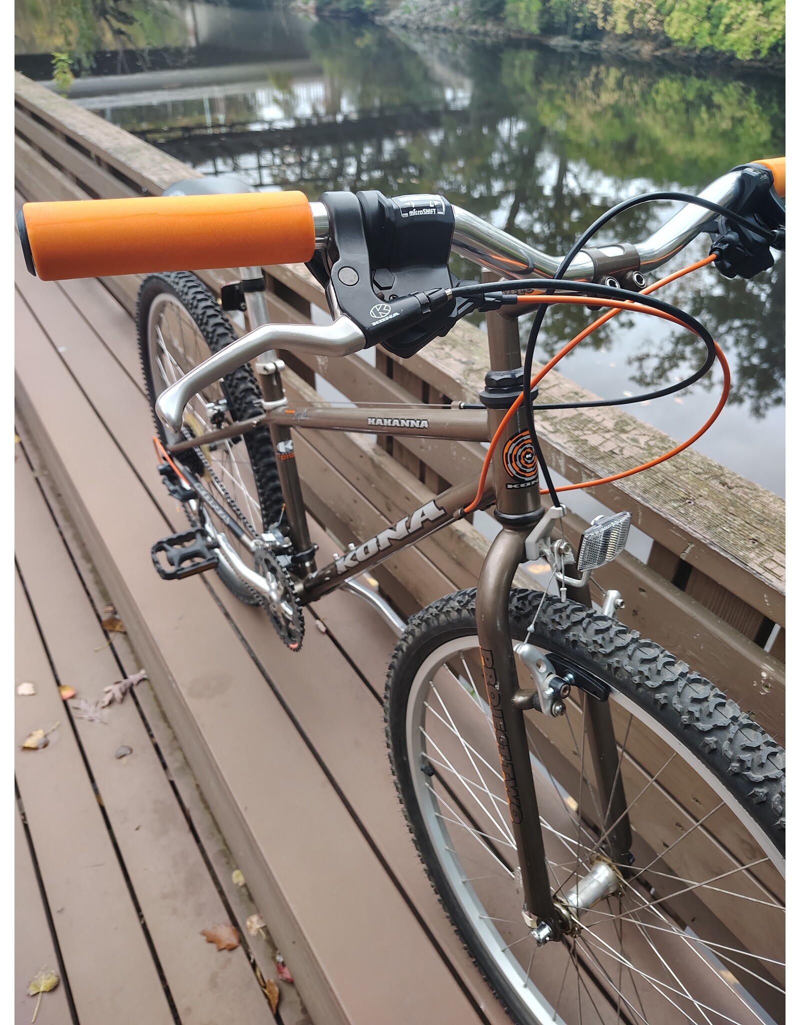 Kona Hahanna XS Champagne