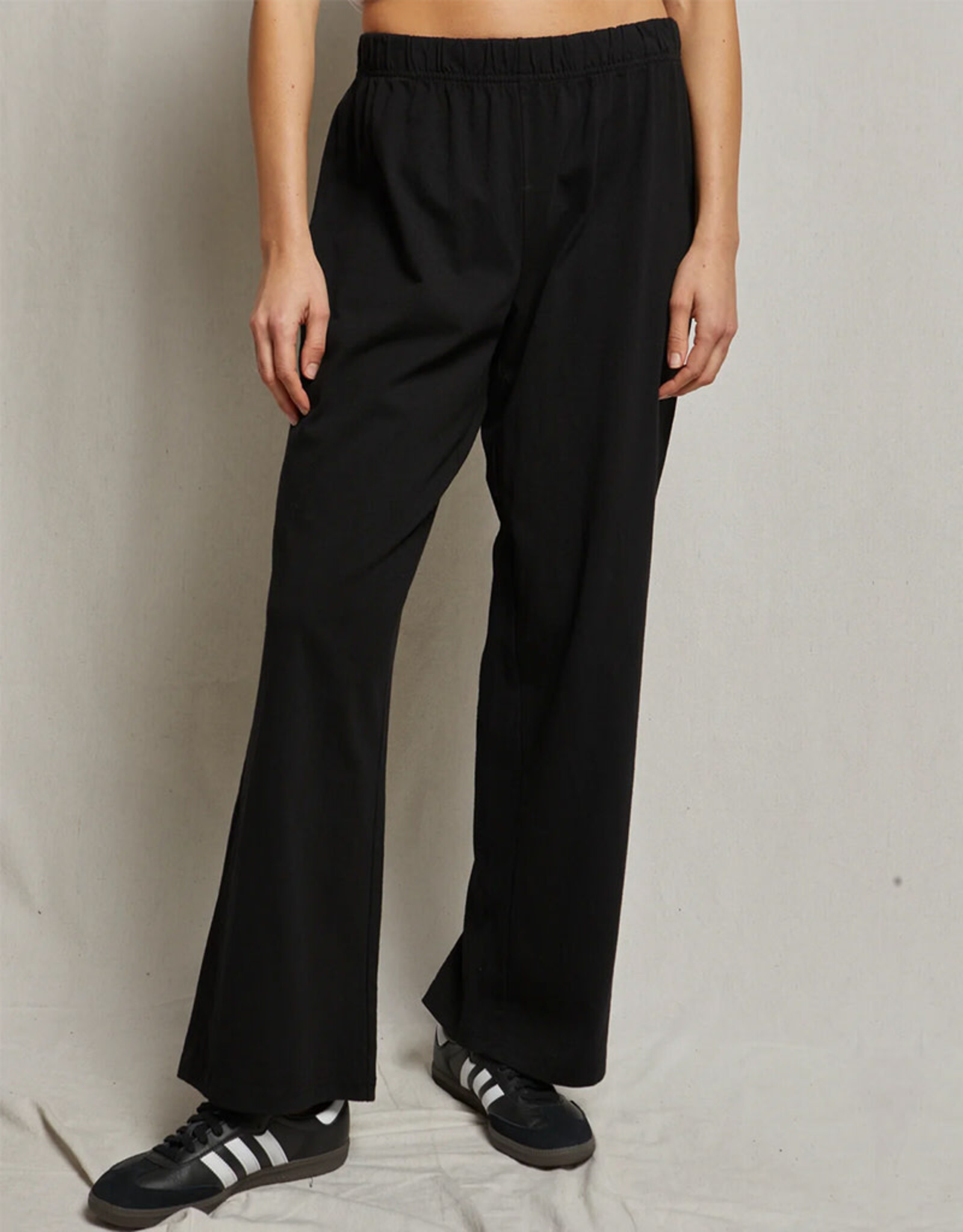 PERFECT WHITE TEE ADELE-EASY PULL ON PANT