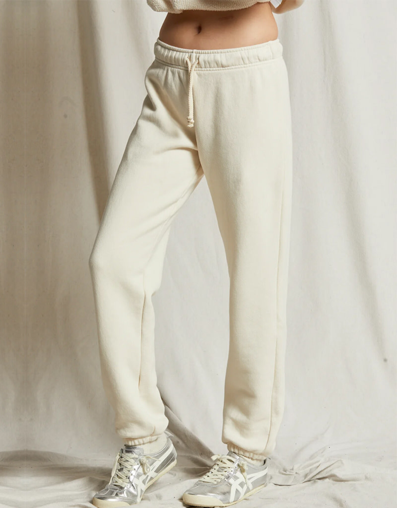 PERFECT WHITE TEE MICHELLE FLEECE JOGGER