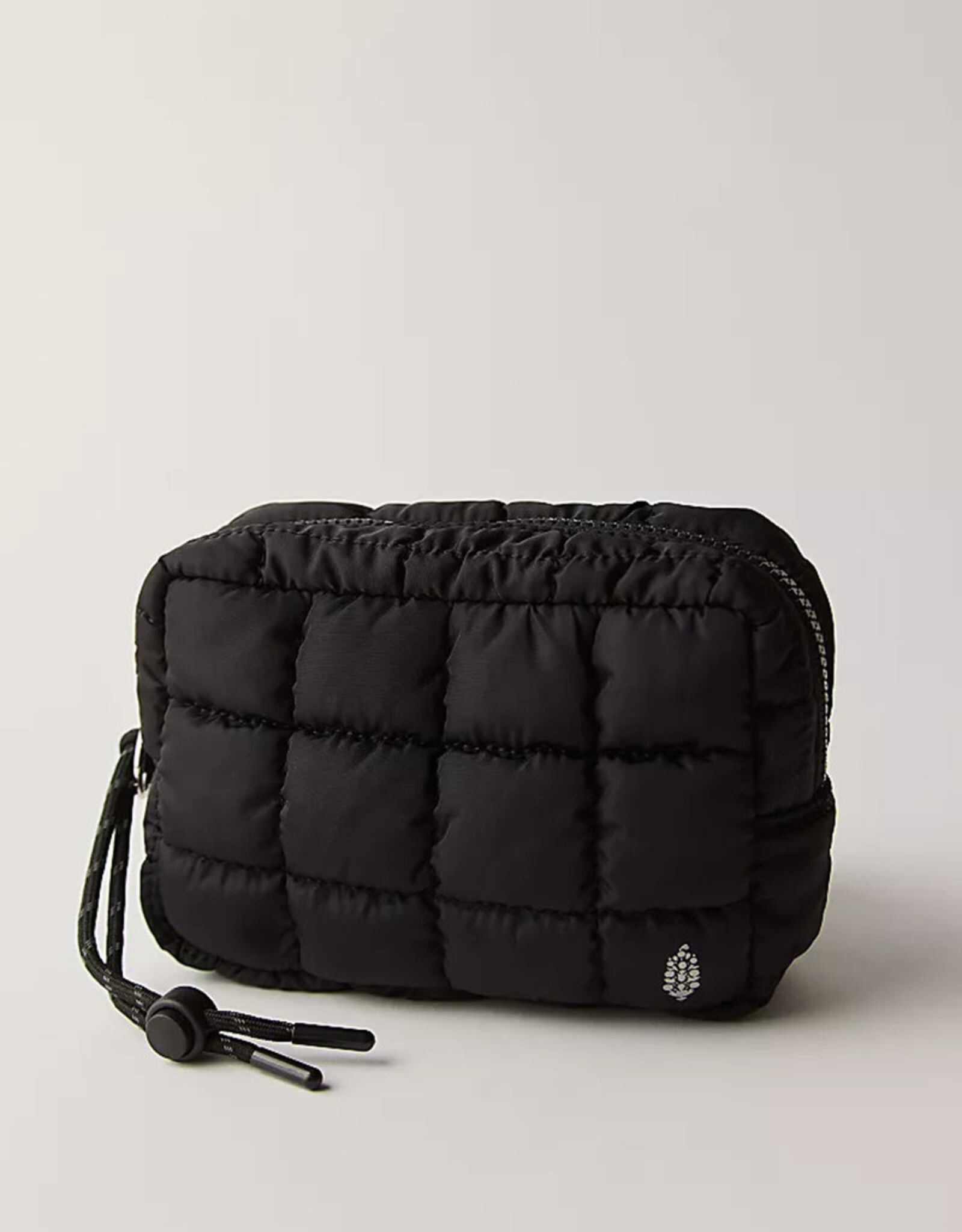 FP MOVEMENT QUILTED MINI CASE