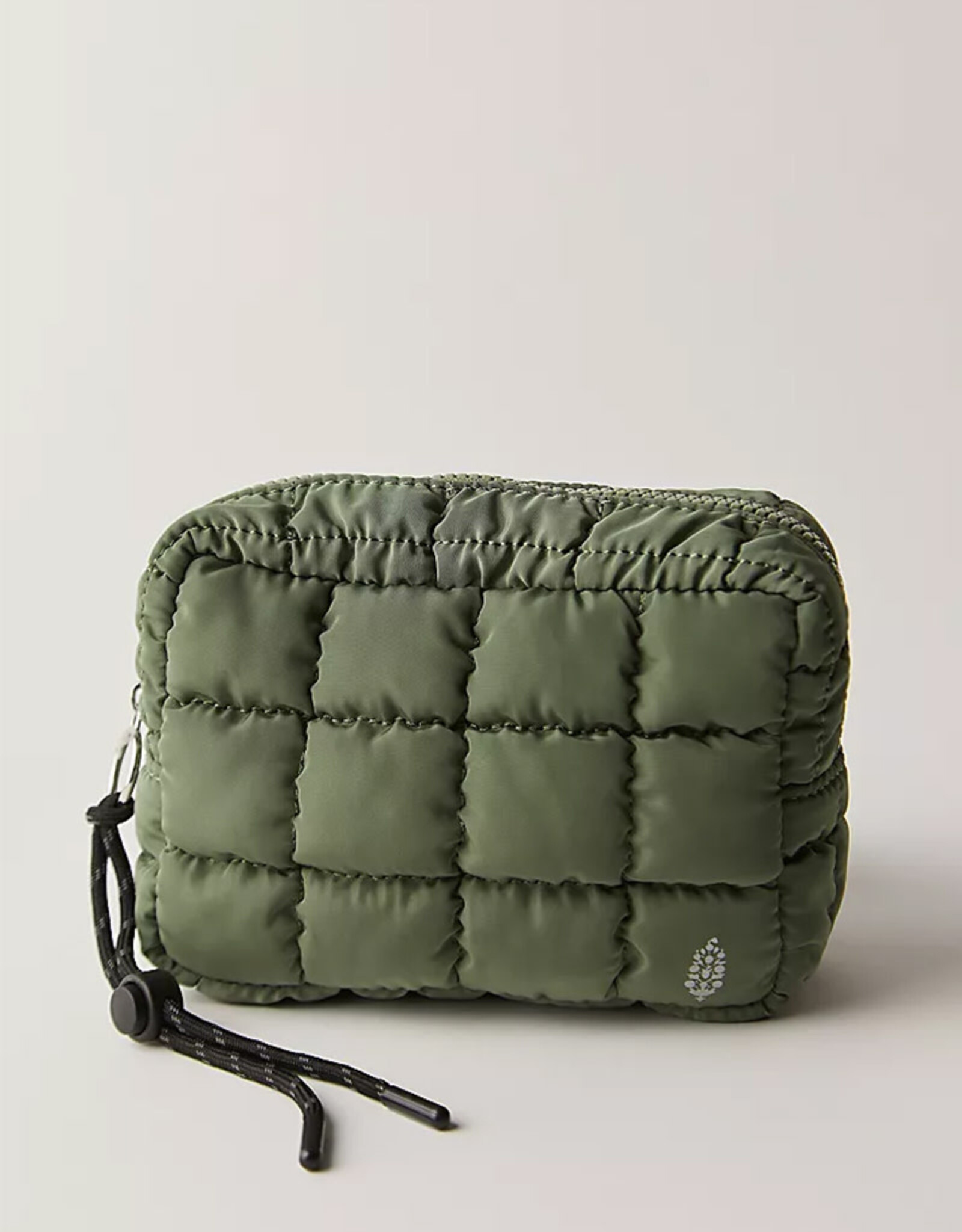 FP MOVEMENT QUILTED MINI CASE