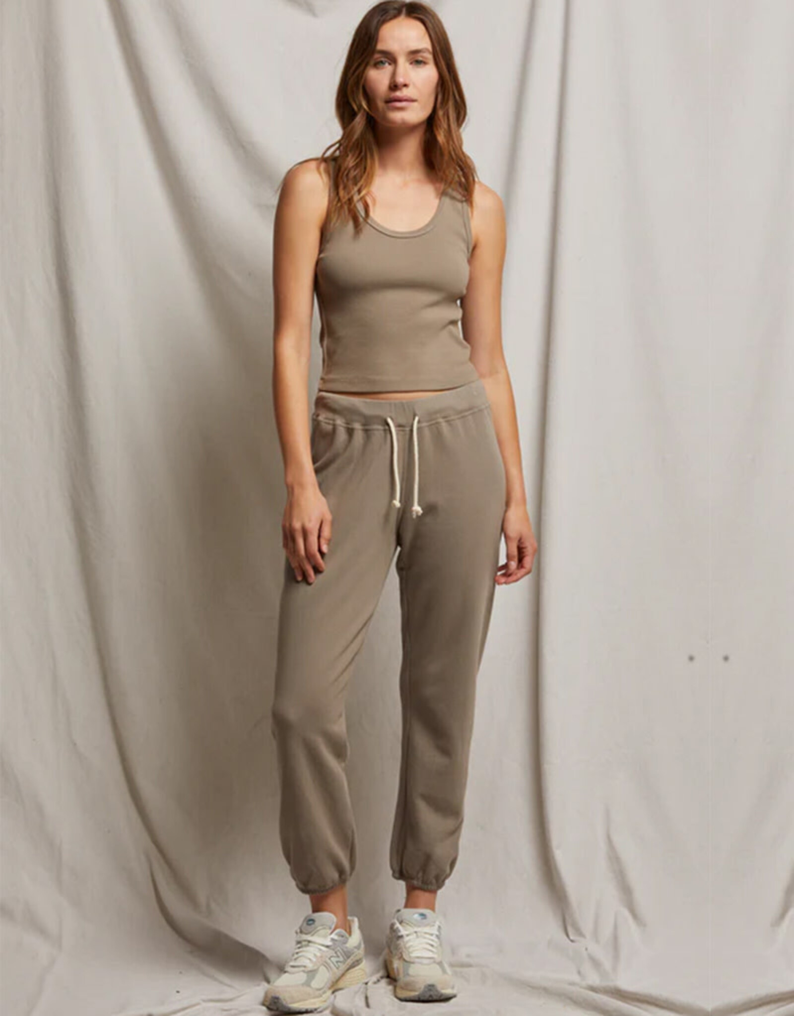 PERFECT WHITE TEE TONI FRENCH TERRY JOGGER