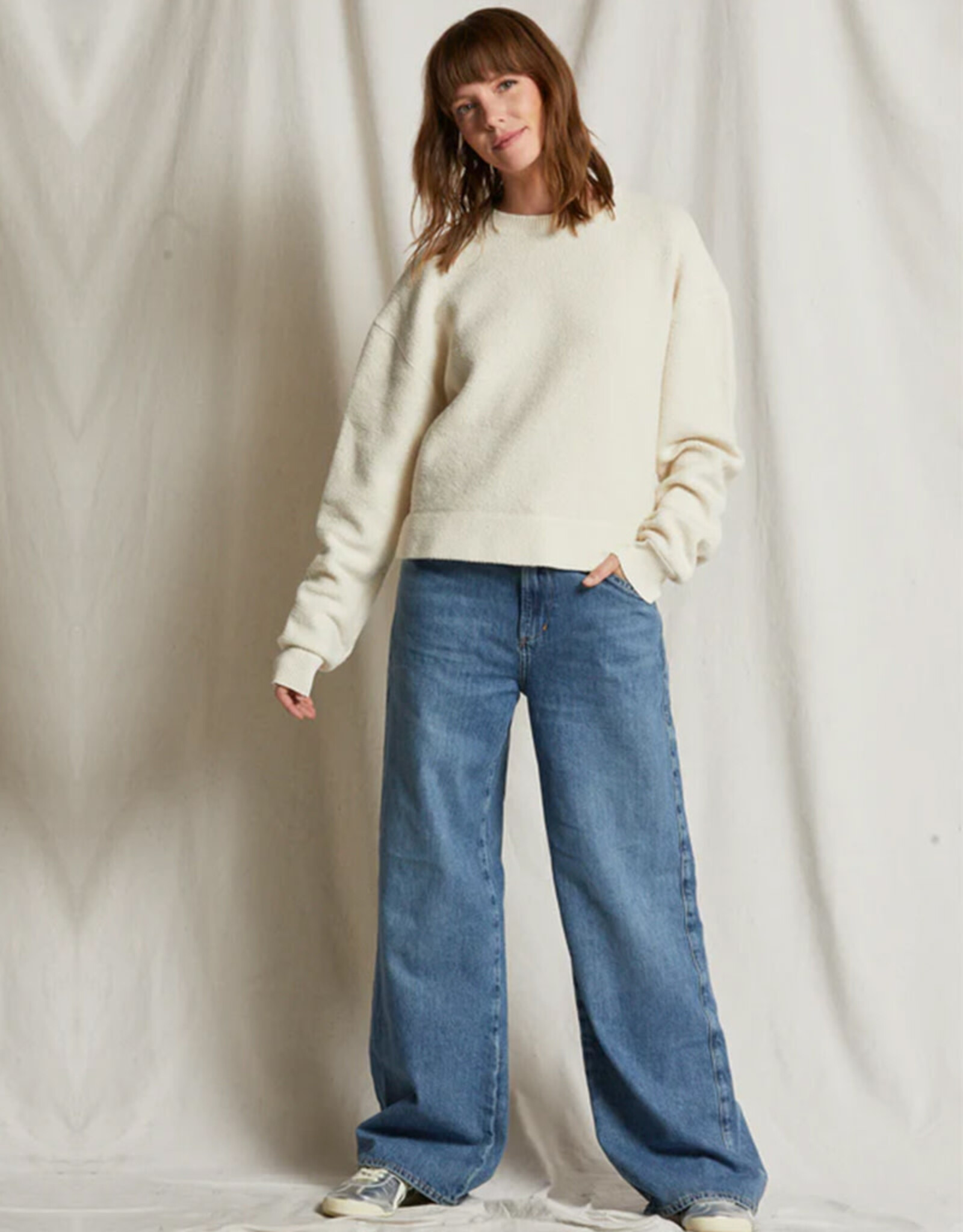 PERFECT WHITE TEE MAYER REVERSE FLEECE LS PULLOVER