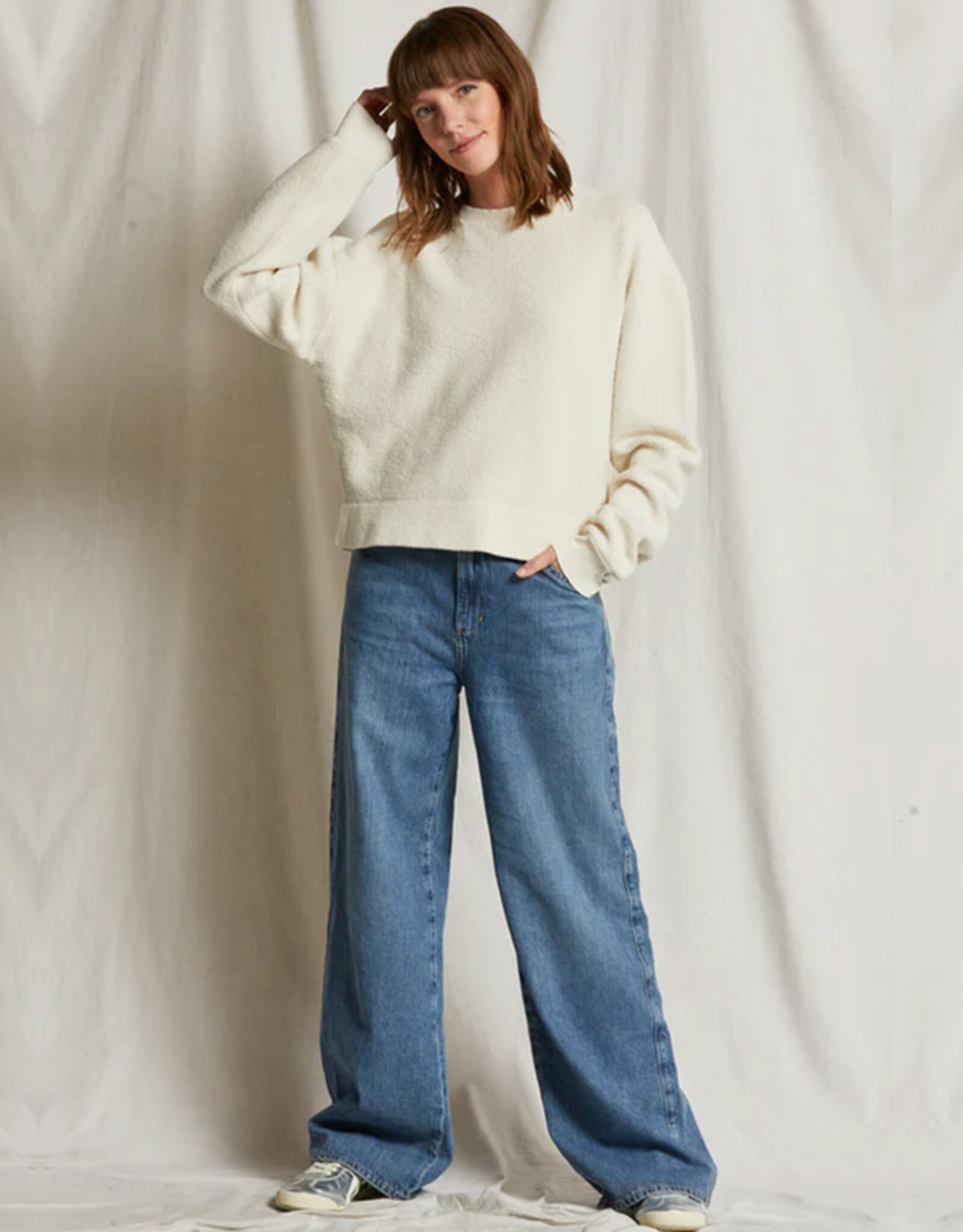 PERFECT WHITE TEE MAYER REVERSE FLEECE LS PULLOVER