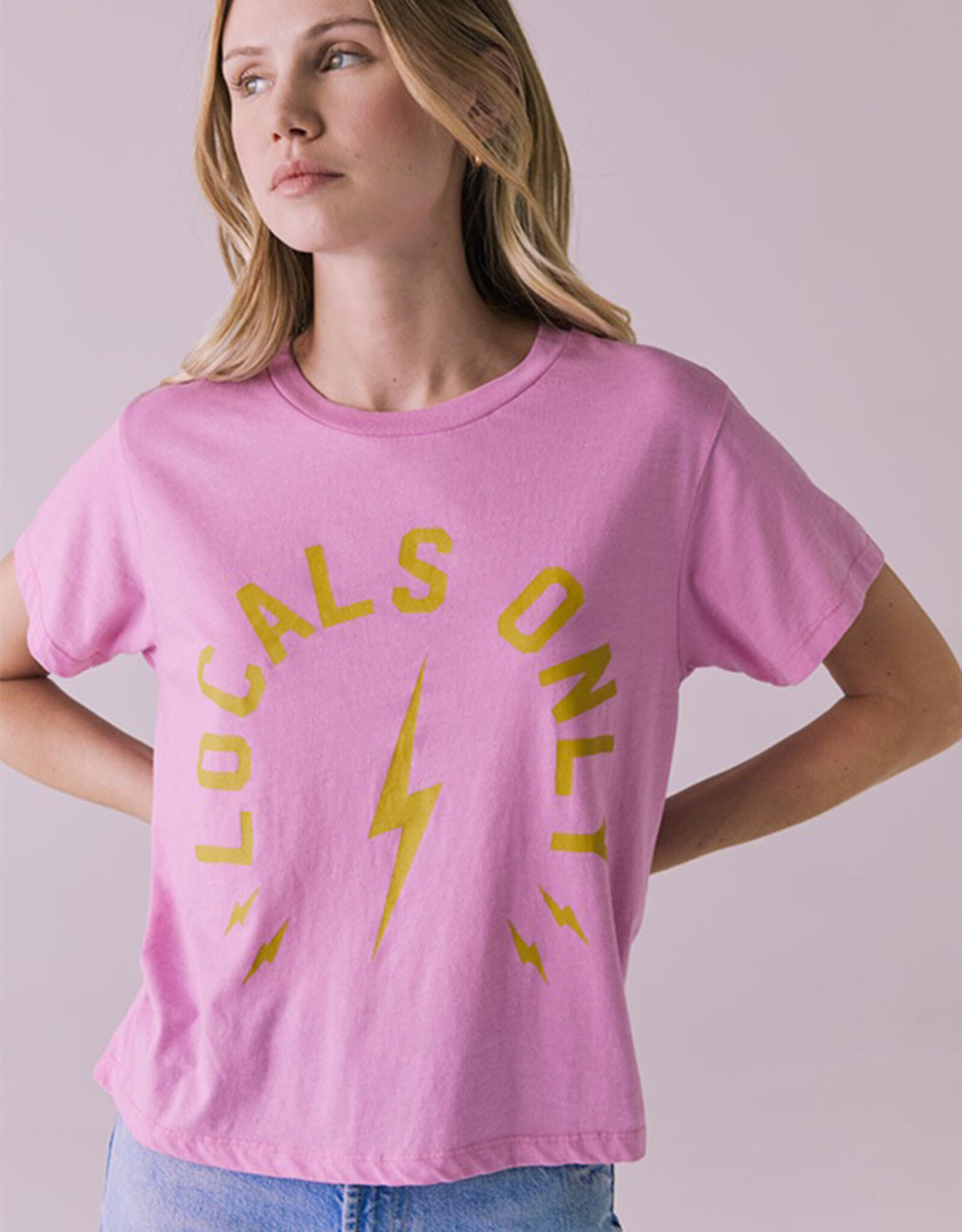 CHASER BOLTS TEE