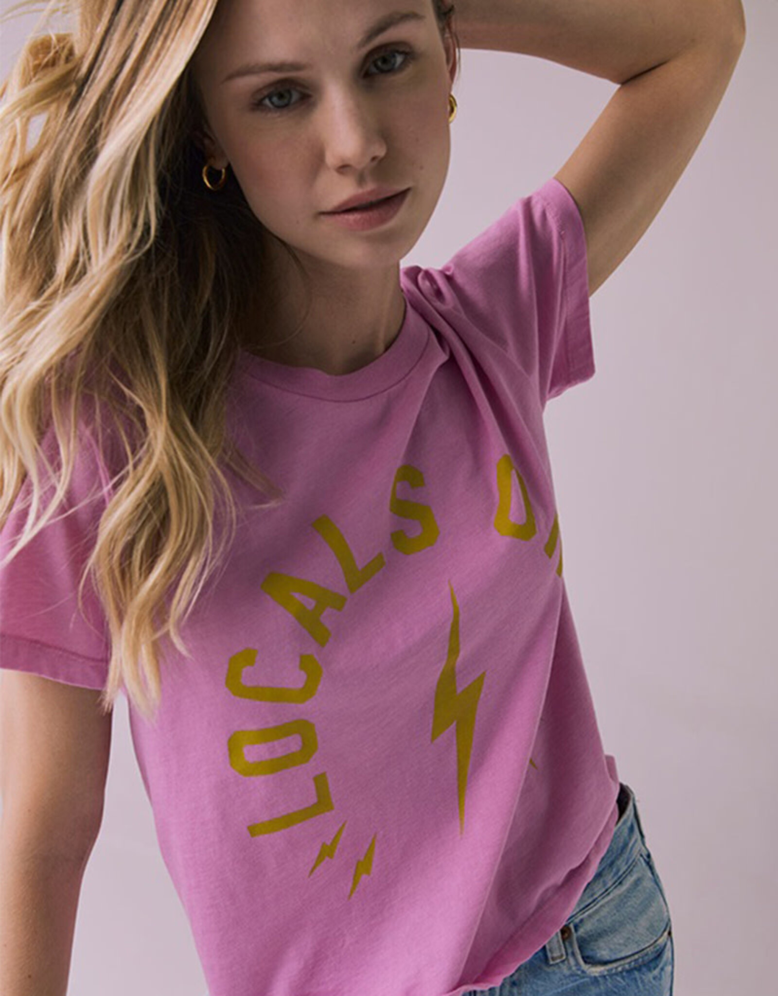 CHASER BOLTS TEE