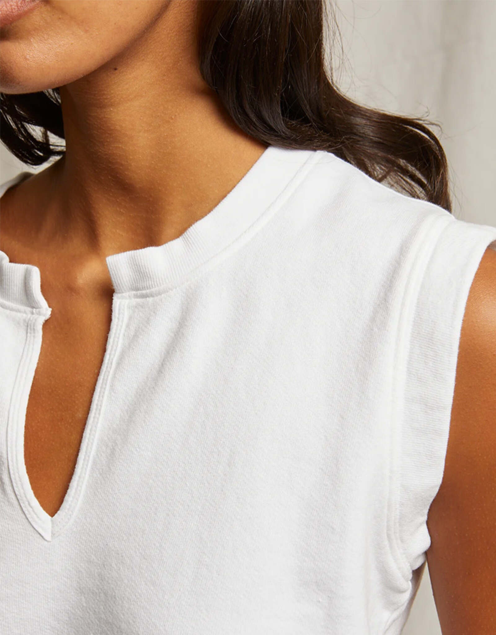 PERFECT WHITE TEE SLOANE TANK