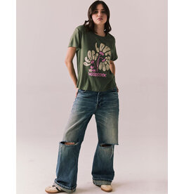 CHASER WOODSTOCK FESTIVAL FLOWER TEE