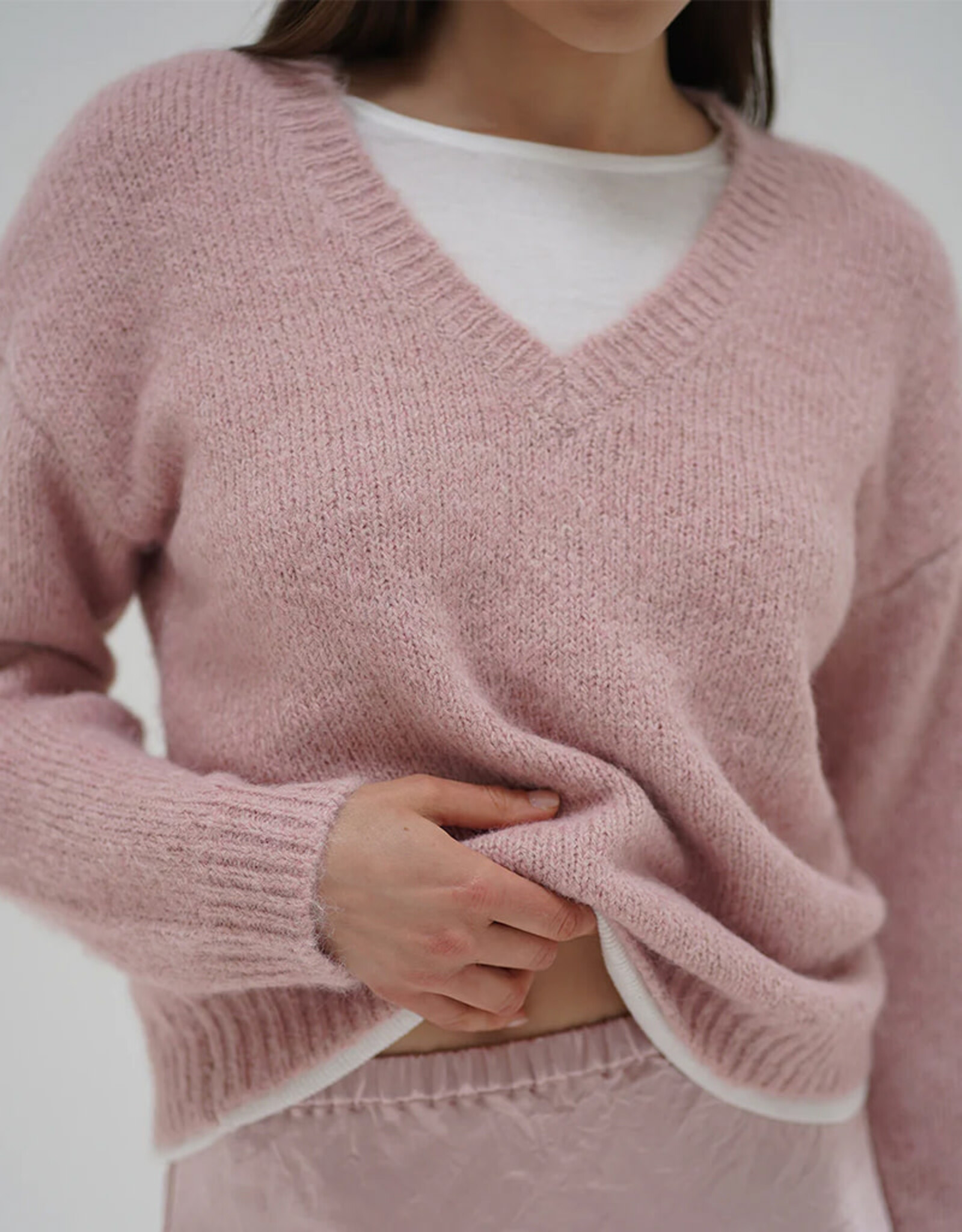 LNA SIENNA FUZZY DOUBLE LAYER SWEATER