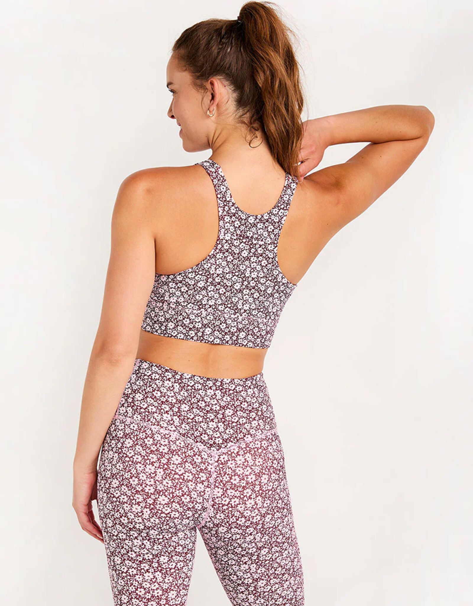 CREAM YOGA SOPHIA HIGH NECK BRA