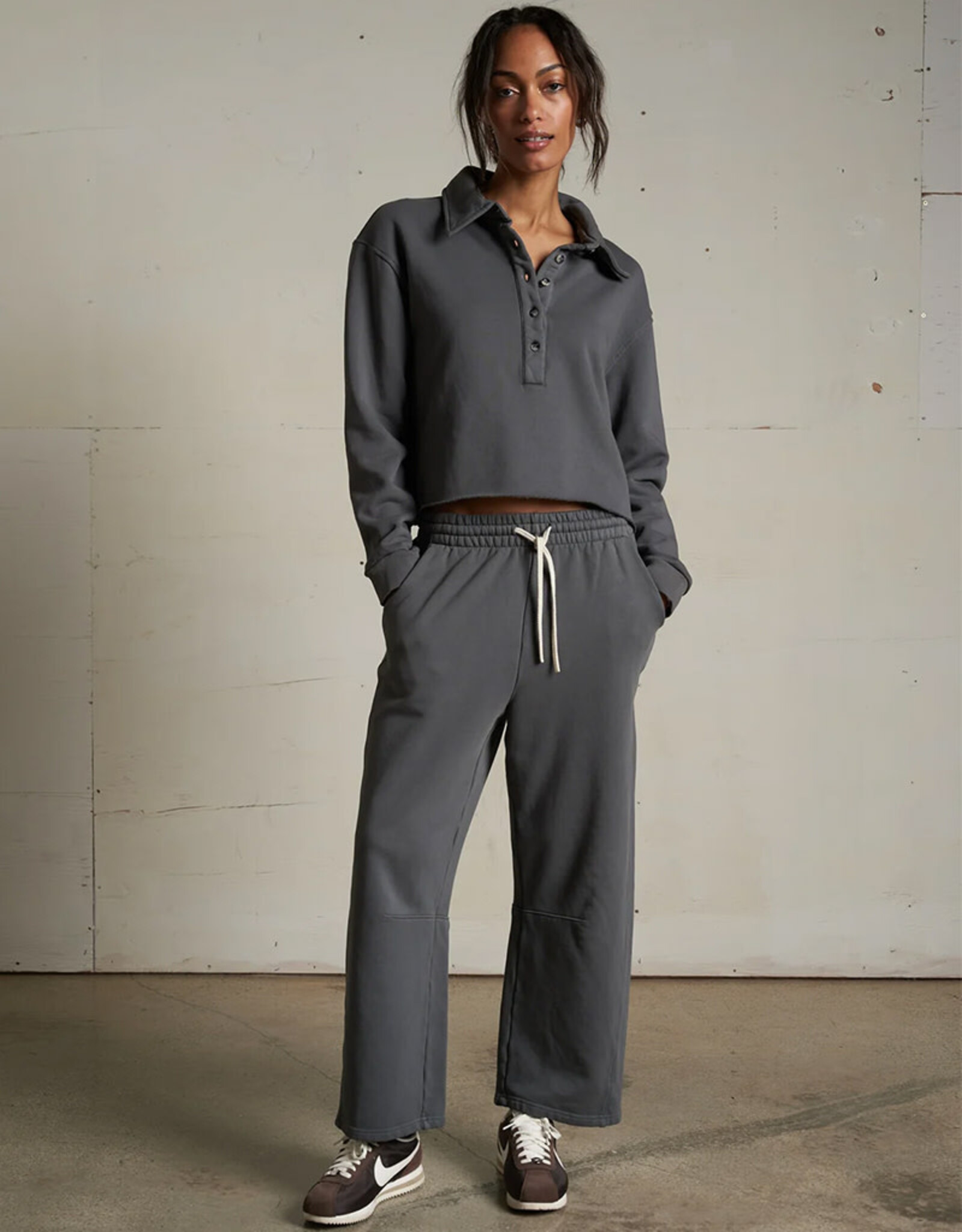 PERFECT WHITE TEE FALLON FLEECE BARREL SWEAT