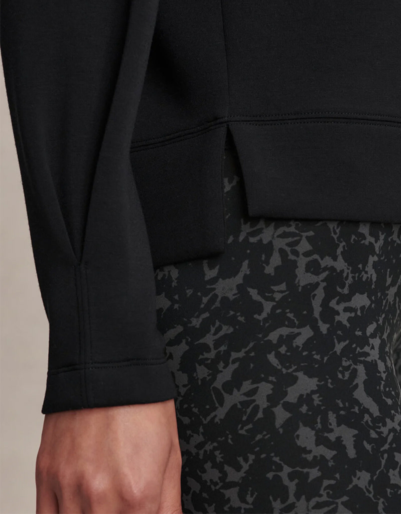 VARLEY ZOSIA CREW NECK MIDLAYER