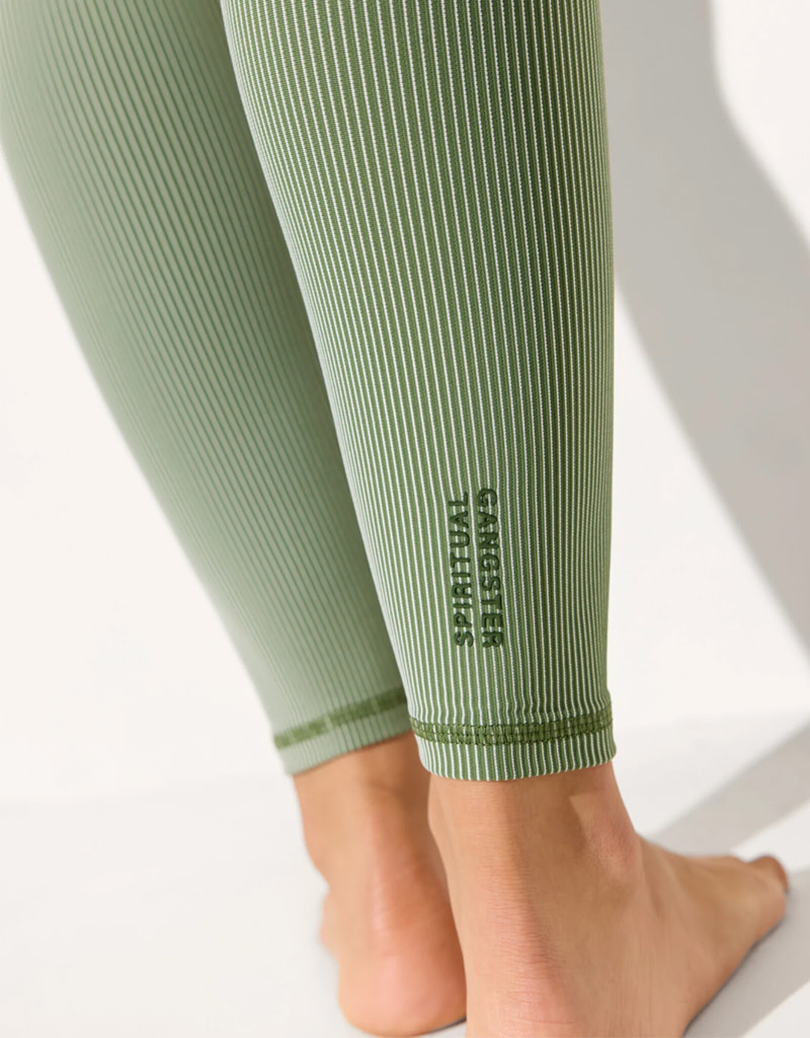 SPIRITUAL GANGSTER  AURA LIGHT ZEN 7/8 LEGGING