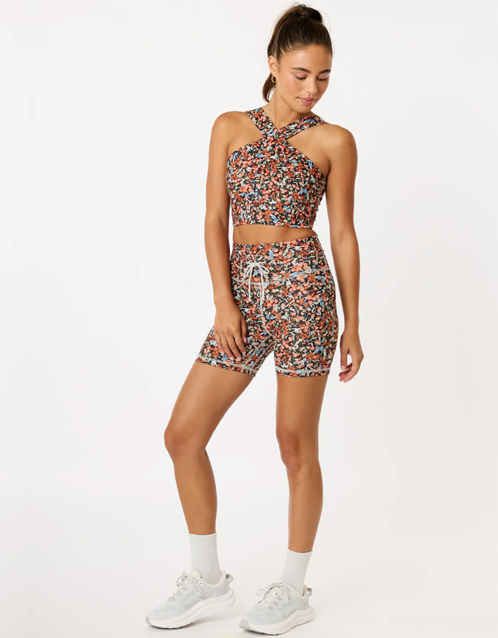 CREAM YOGA MAY BIKER SHORTS