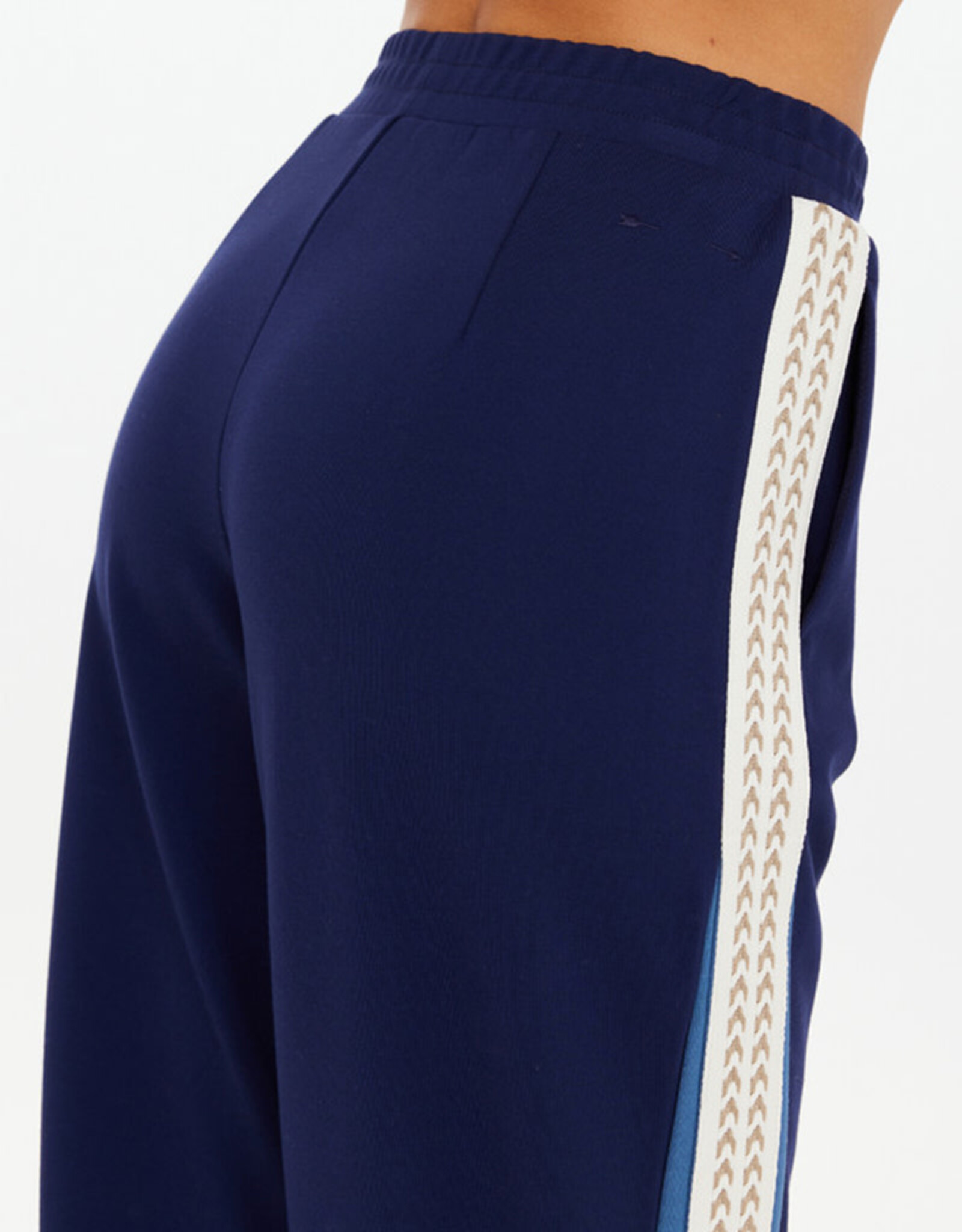 THE UPSIDE PETRA FLARE