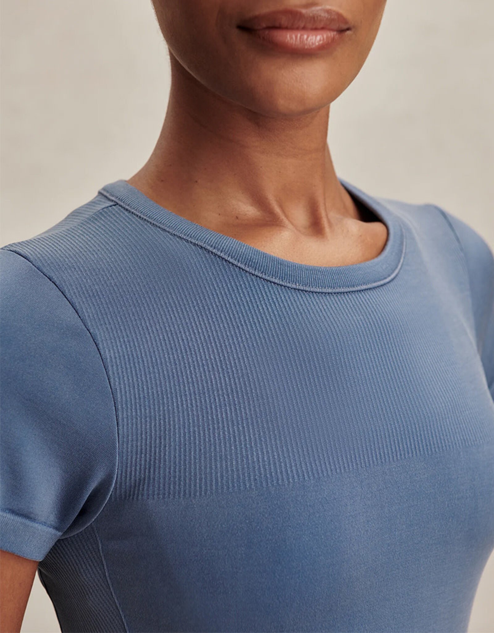 VARLEY CASPER SEAMLESS TEE