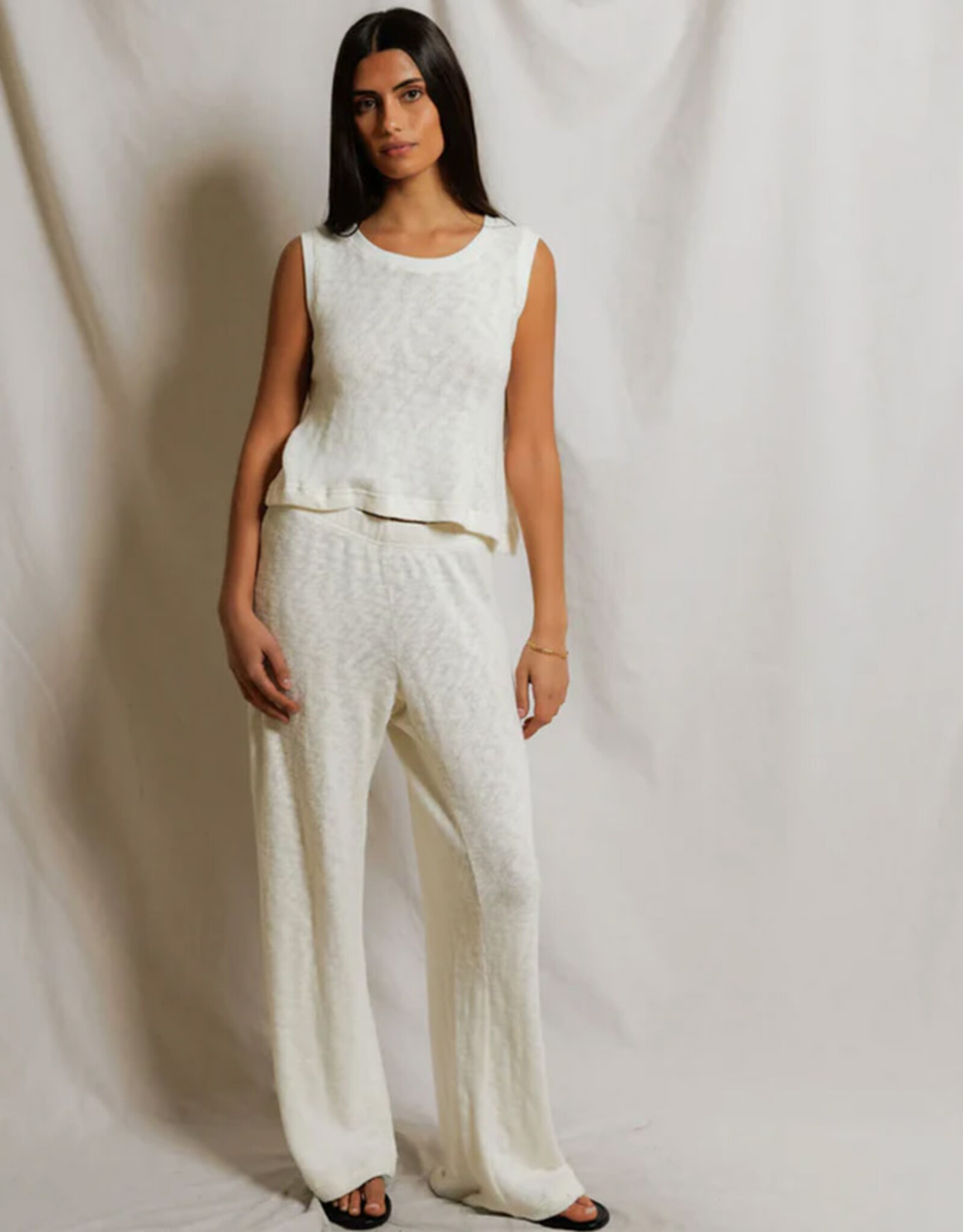 PERFECT WHITE TEE LEILANI MESH STRAIGHT LEG PNT