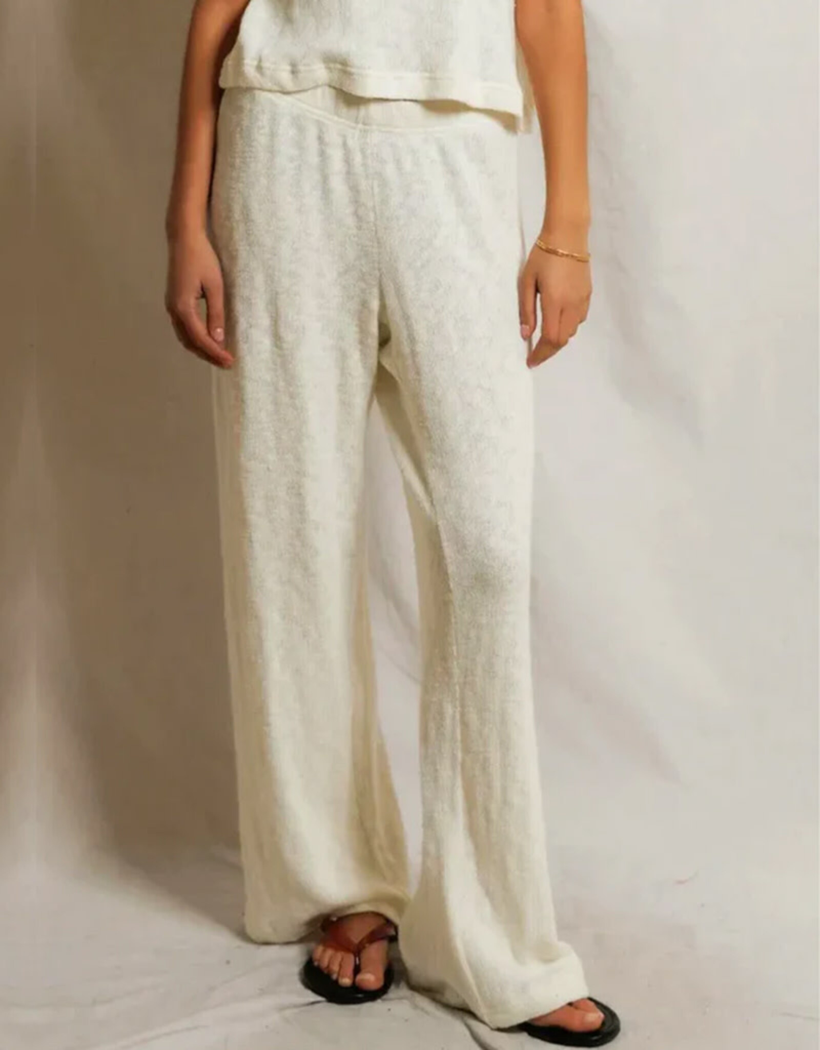 PERFECT WHITE TEE LEILANI MESH STRAIGHT LEG PNT
