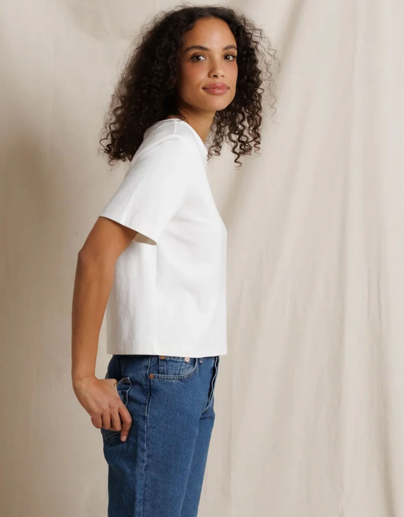 PERFECT WHITE TEE ATLAS TEE