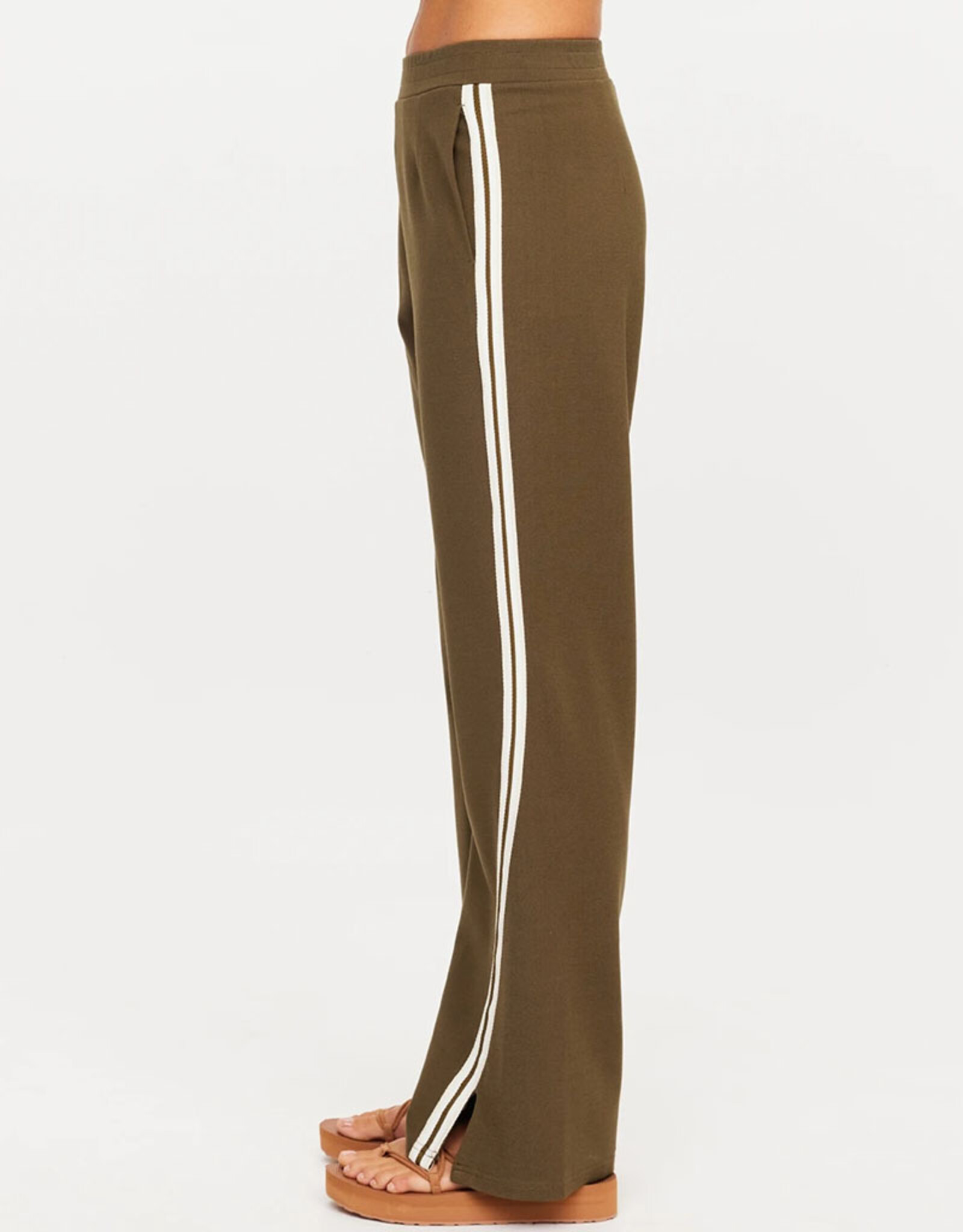 THE UPSIDE PETRA FLARE PANT