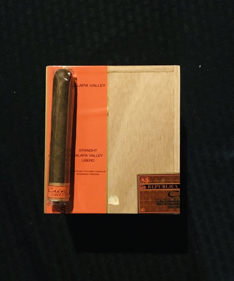 Cain Daytona Robusto 5x50 Box of 24