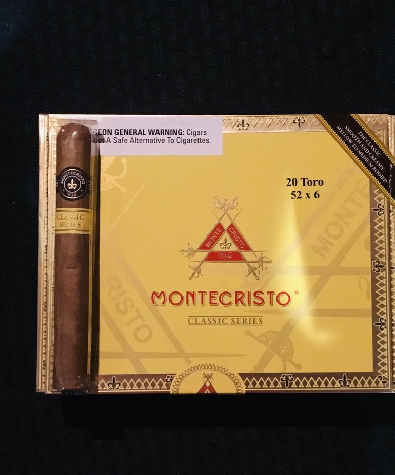 MonteCristo Classic Toro 6x52 Box of 20