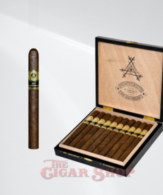 MonteCristo MonteCristo 1935 Anniversary Nicaragua Churchill 7x52 Box of 10